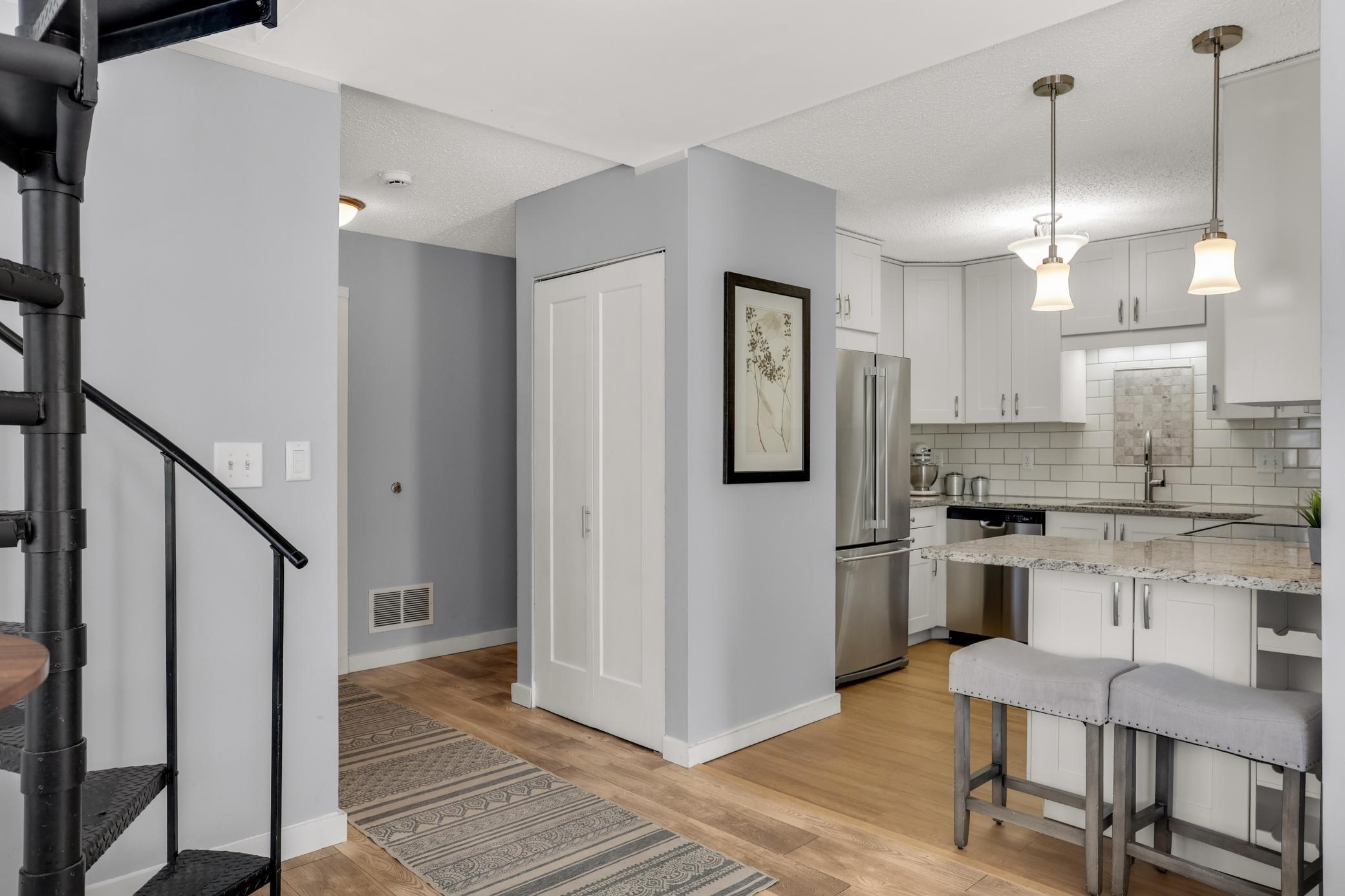 View of Residential at 3012 Lake Shore Drive #B, Minneapolis MN 55416, Minneapolis (13 of 57) - Mike Wilen | Minnesota Team Real Estate