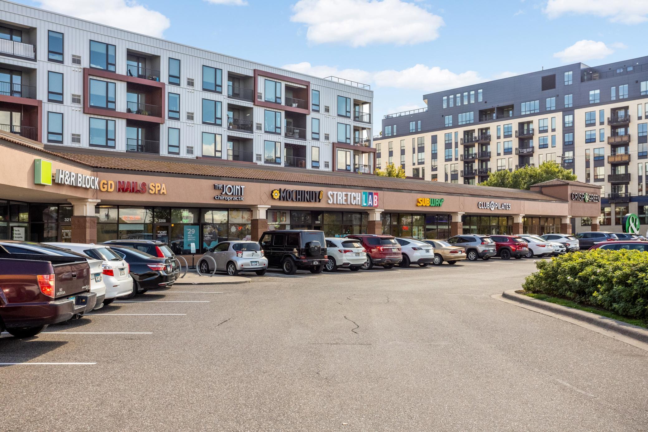 View of Residential at 3012 Lake Shore Drive #B, Minneapolis MN 55416, Minneapolis (38 of 57) - Mike Wilen | Minnesota Team Real Estate