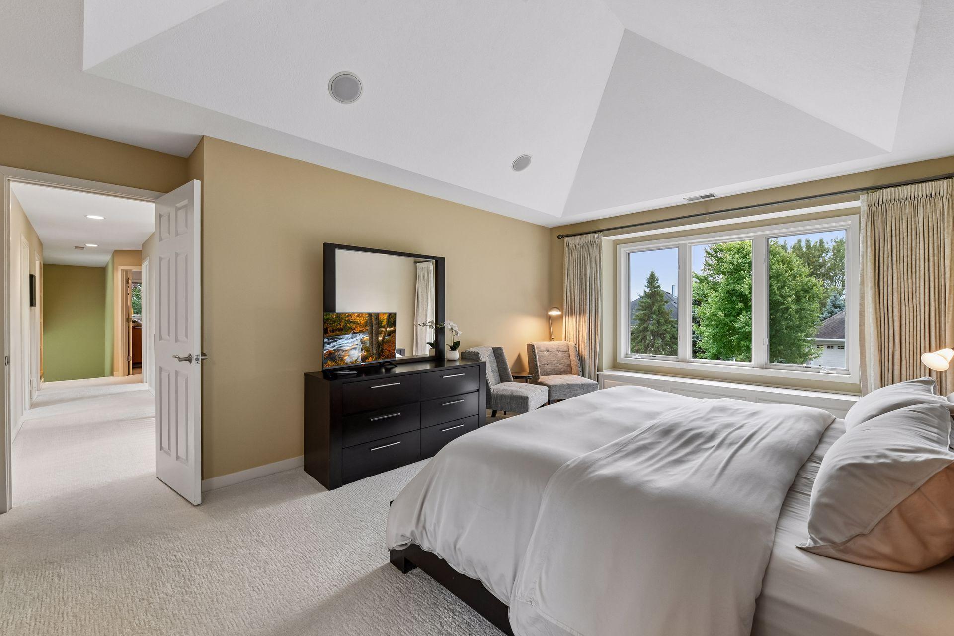 View of Residential at 14478 Boulder Pointe Road, Eden Prairie MN 55347, Eden Prairie (44 of 94) - Mike Wilen | Minnesota Team Real Estate