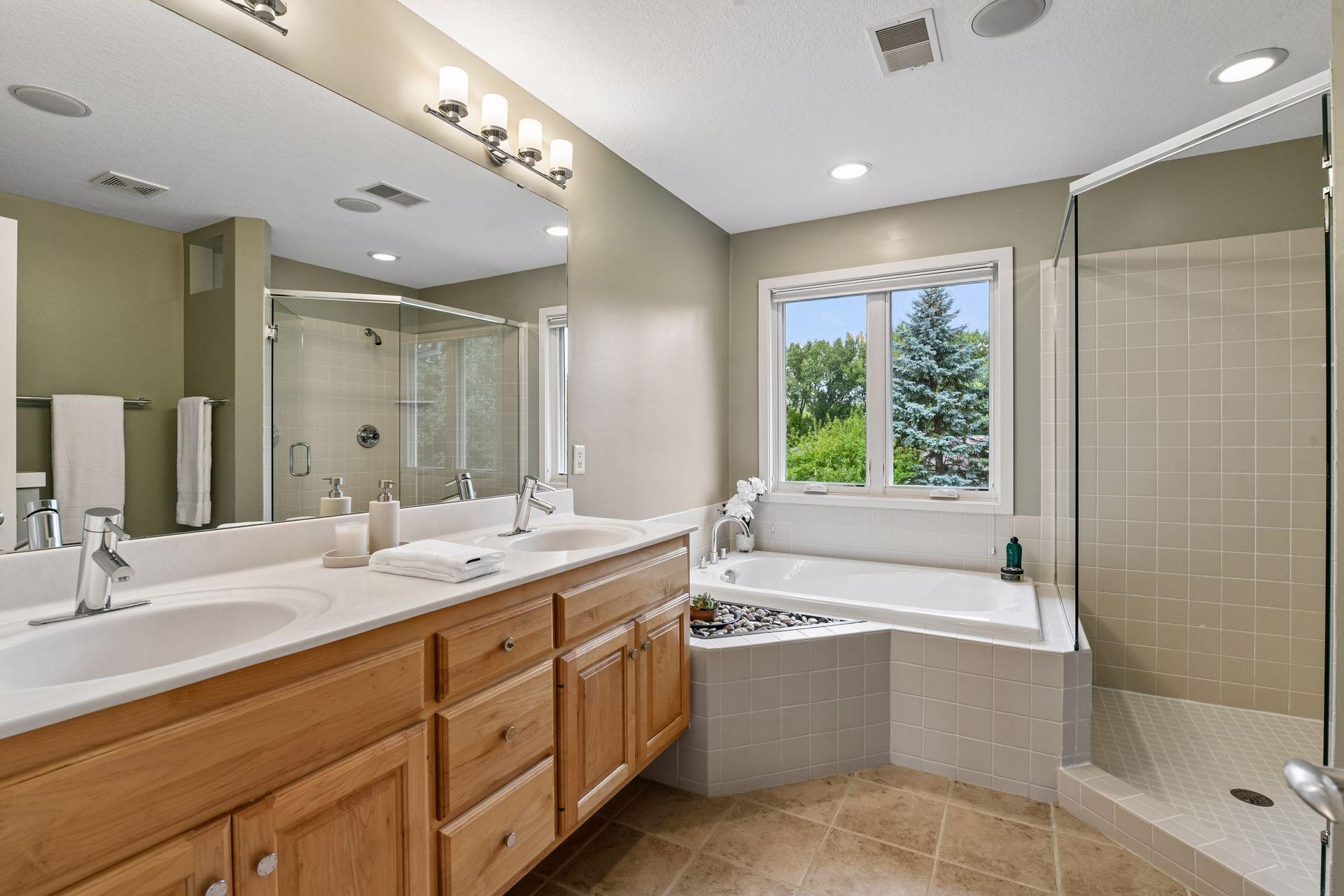 View of Residential at 14478 Boulder Pointe Road, Eden Prairie MN 55347, Eden Prairie (42 of 94) - Mike Wilen | Minnesota Team Real Estate