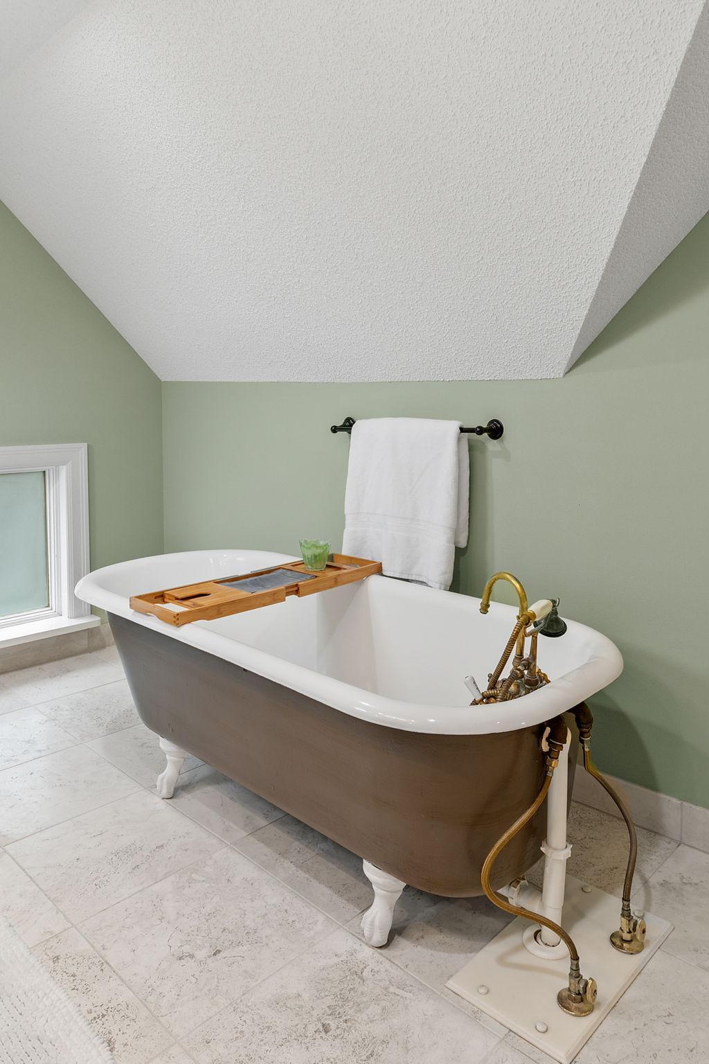 View of Residential at 408 Laurel Avenue #2, Saint Paul MN 55102, Saint Paul (35 of 54) - Mike Wilen | Minnesota Team Real Estate