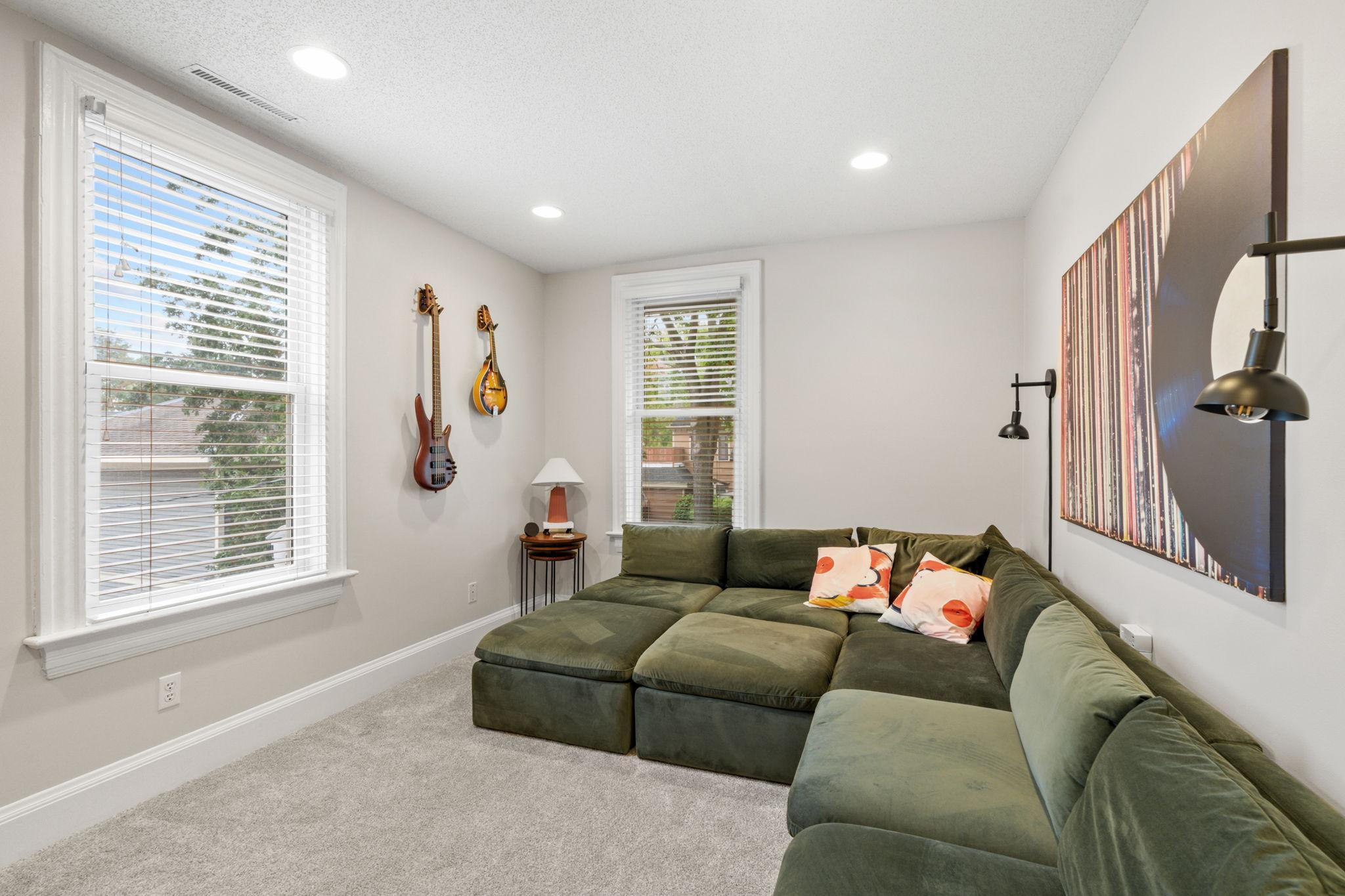 View of Residential at 408 Laurel Avenue #2, Saint Paul MN 55102, Saint Paul (26 of 54) - Mike Wilen | Minnesota Team Real Estate