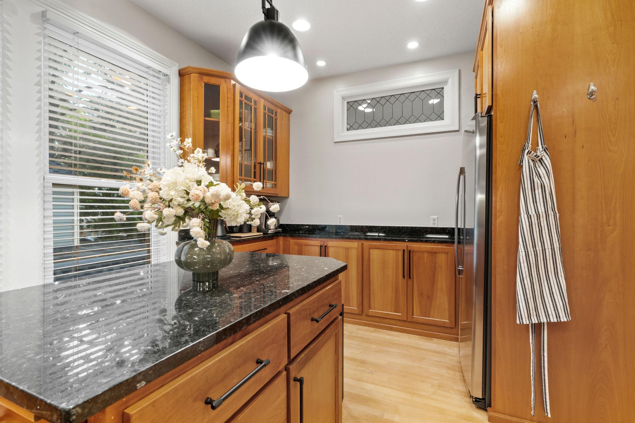 View of Residential at 408 Laurel Avenue #2, Saint Paul MN 55102, Saint Paul (19 of 54) - Mike Wilen | Minnesota Team Real Estate