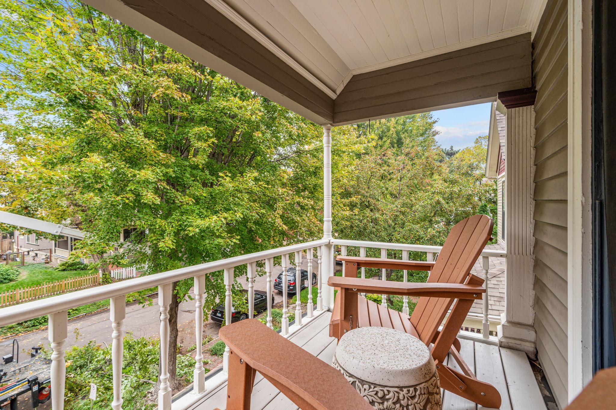 View of Residential at 408 Laurel Avenue #2, Saint Paul MN 55102, Saint Paul (12 of 54) - Mike Wilen | Minnesota Team Real Estate