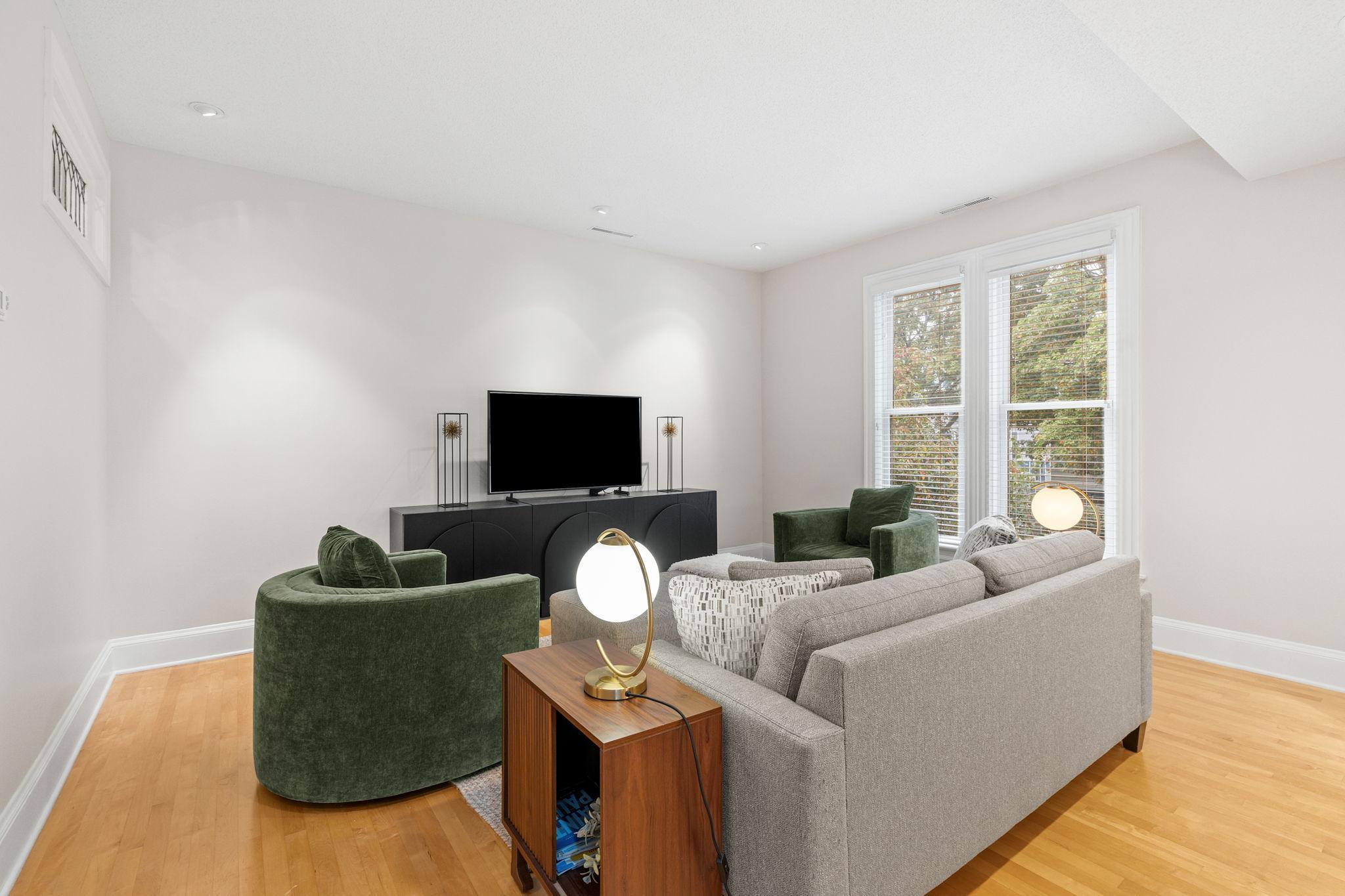 View of Residential at 408 Laurel Avenue #2, Saint Paul MN 55102, Saint Paul (7 of 54) - Mike Wilen | Minnesota Team Real Estate