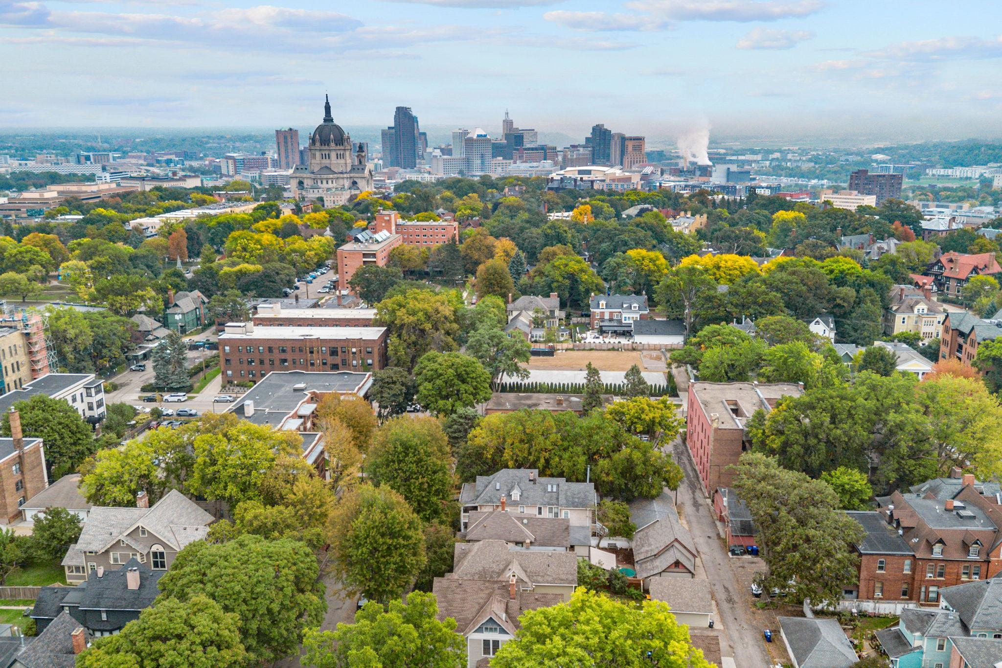 View of Residential at 408 Laurel Avenue #2, Saint Paul MN 55102, Saint Paul (54 of 54) - Mike Wilen | Minnesota Team Real Estate
