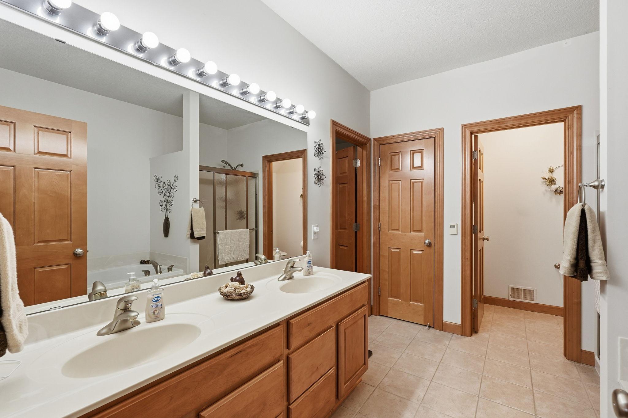 View of Residential at 7147 Arthur Drive, Woodbury MN 55125, Woodbury (16 of 27) - Mike Wilen | Minnesota Team Real Estate