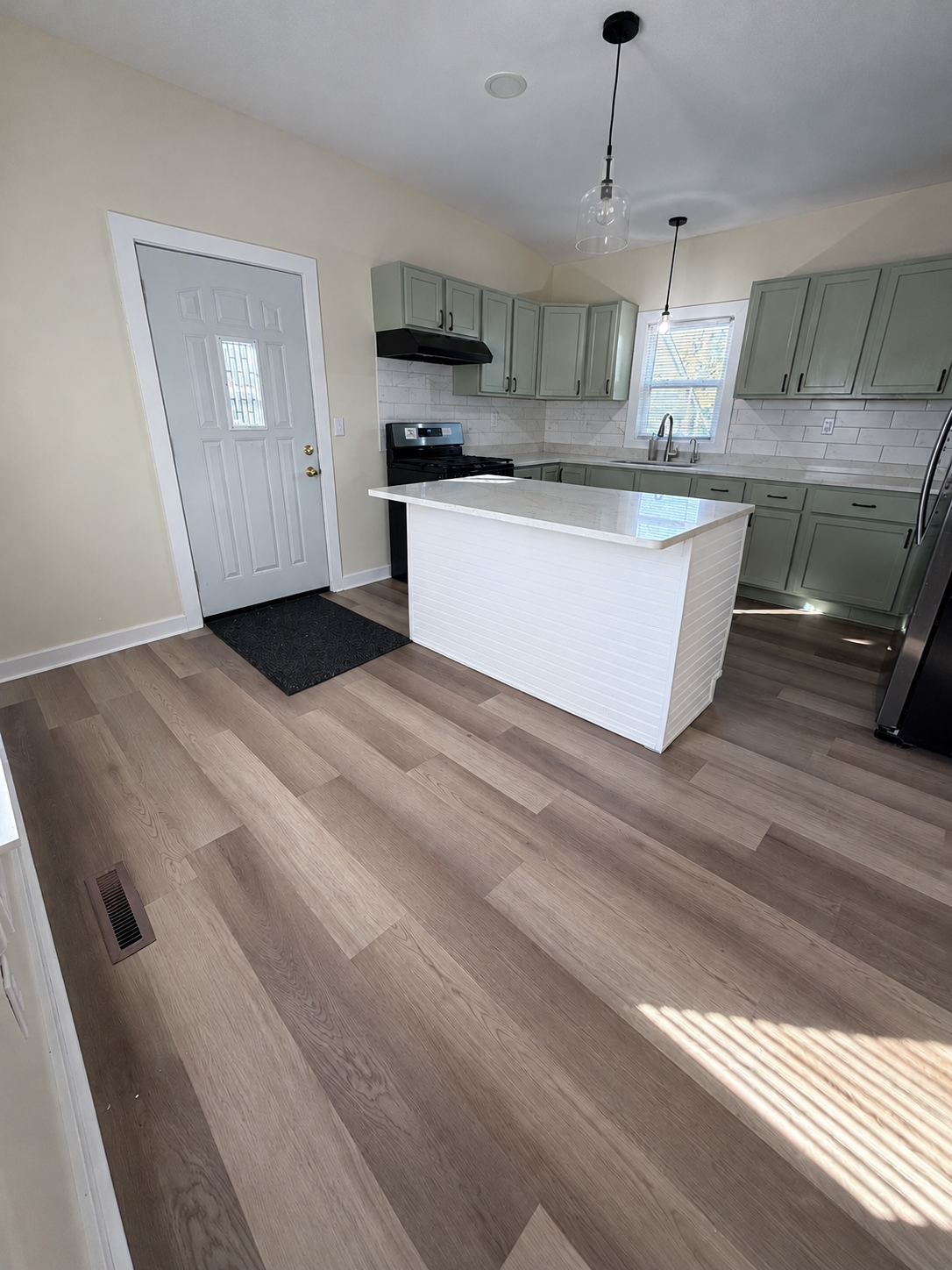 View of Residential at 929 Barclay Street, Saint Paul MN 55106, Saint Paul (17 of 43) - Mike Wilen | Minnesota Team Real Estate