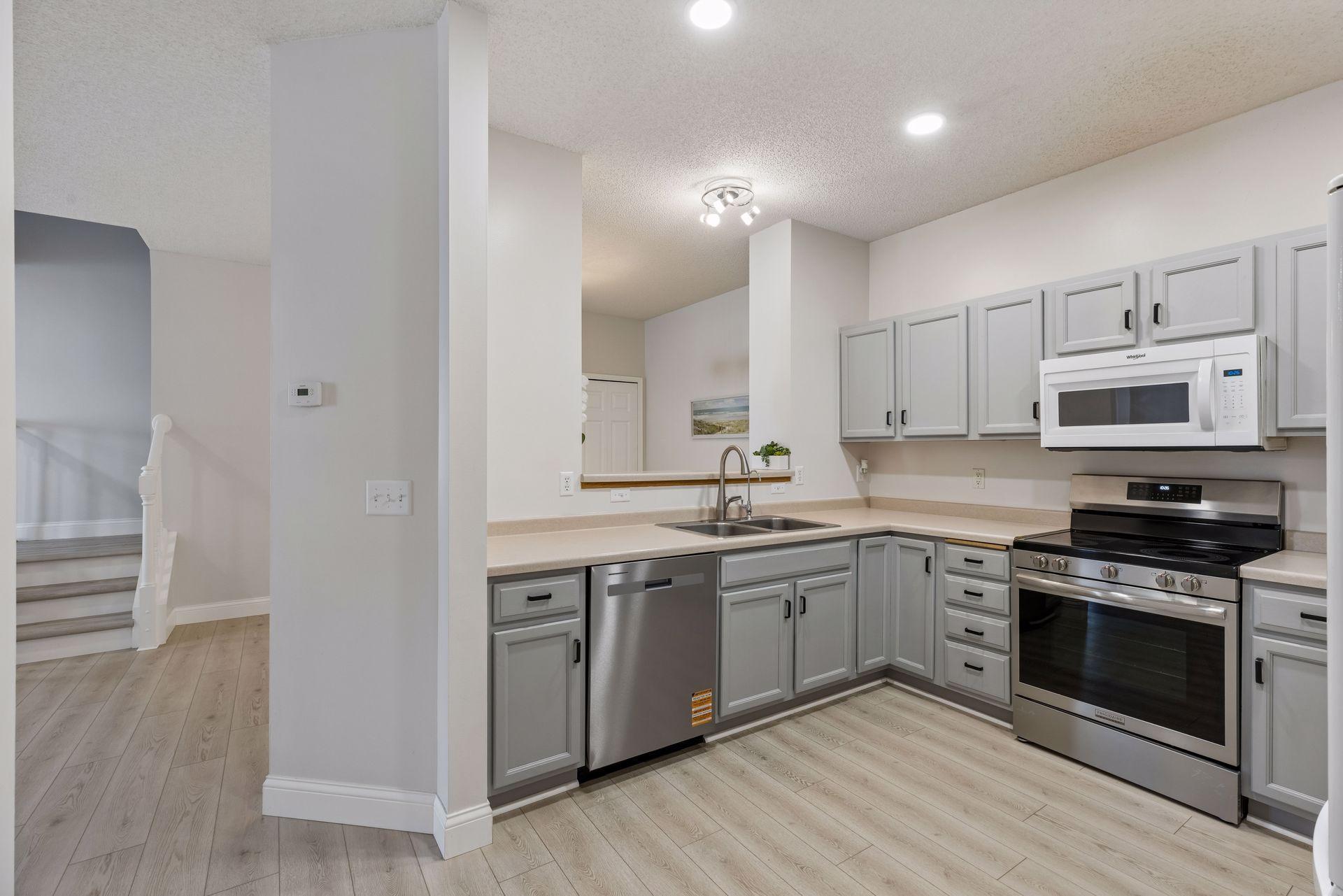 View of Residential at 3210 Juniper Circle #B, Woodbury MN 55125, Woodbury (21 of 38) - Mike Wilen | Minnesota Team Real Estate