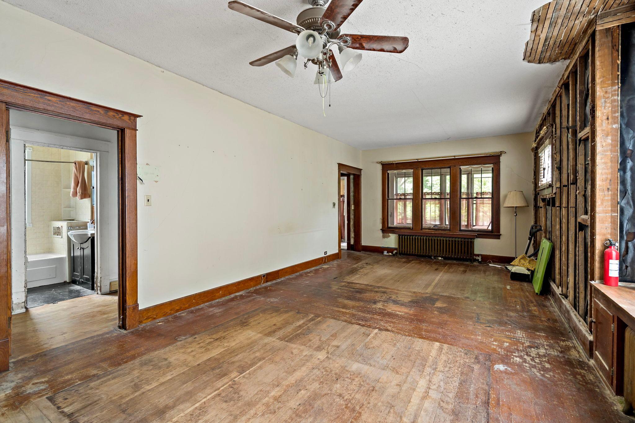 View of Residential at 337 Winona Street, Saint Paul MN 55107, Saint Paul (11 of 33) - Mike Wilen | Minnesota Team Real Estate