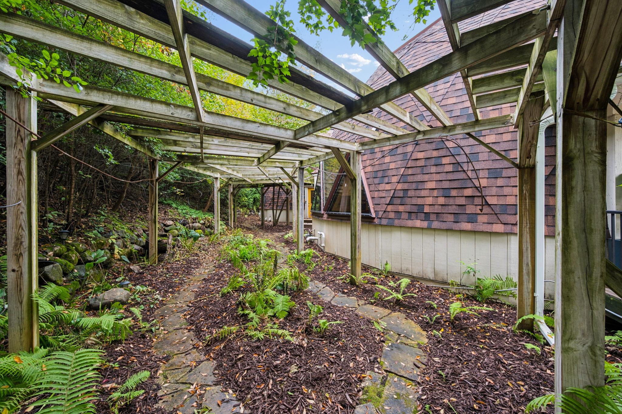 View of Residential at 6525 Rowland Road, Eden Prairie MN 55344, Eden Prairie (81 of 100) - Mike Wilen | Minnesota Team Real Estate