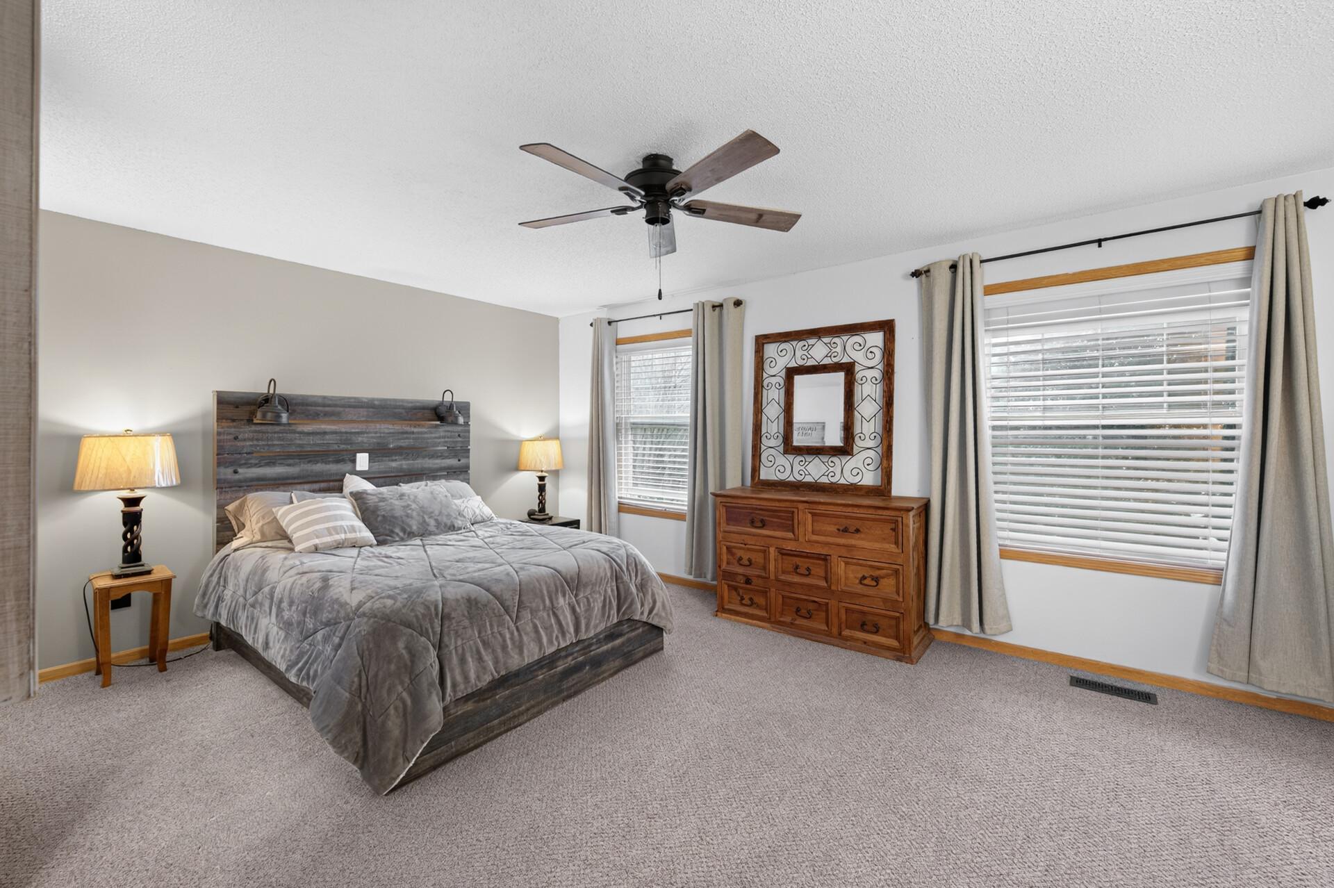 View of Residential at 10154 Country Club Curve, Woodbury MN 55129, Woodbury (9 of 21) - Mike Wilen | Minnesota Team Real Estate