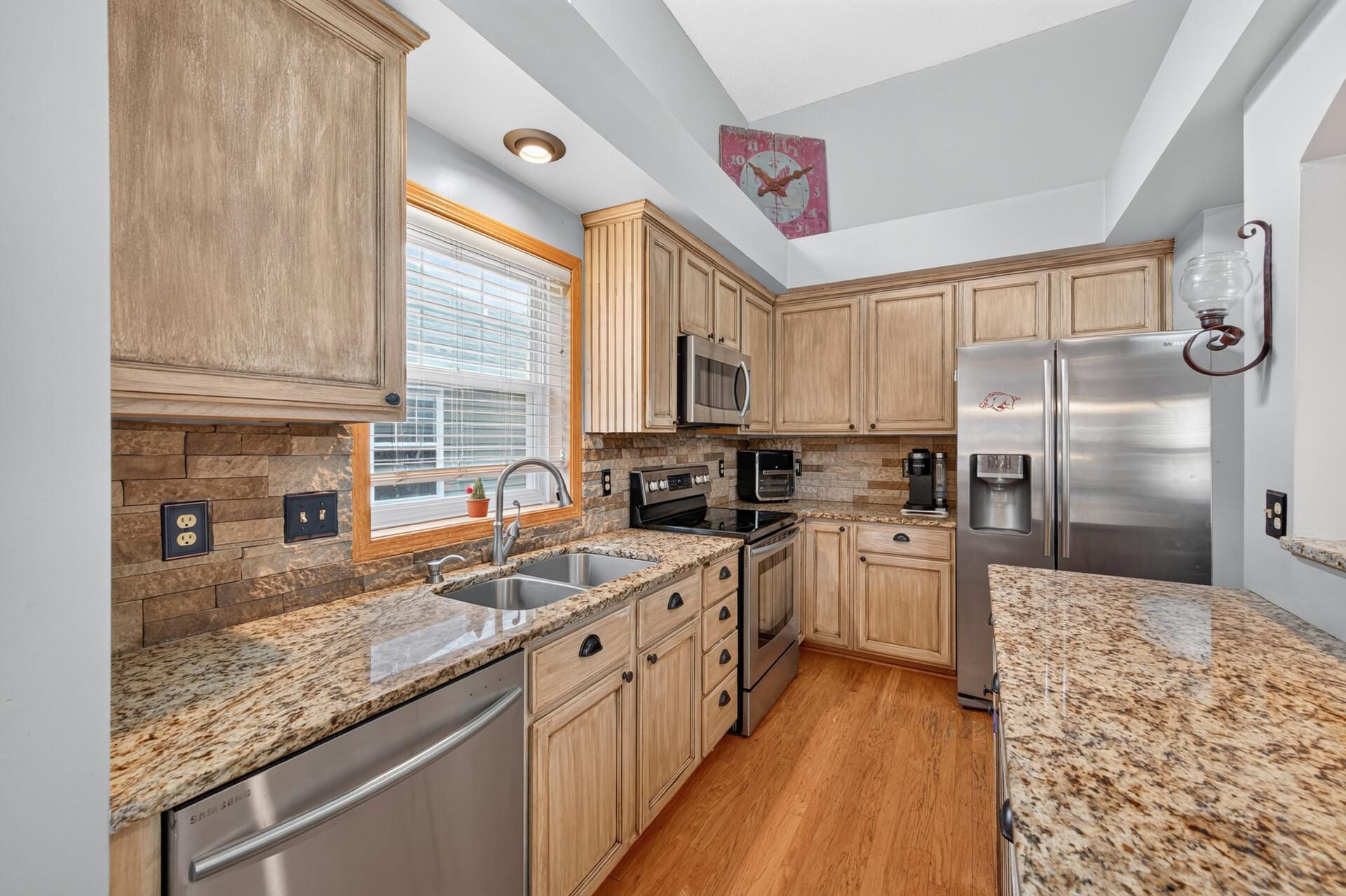 View of Residential at 10154 Country Club Curve, Woodbury MN 55129, Woodbury (6 of 21) - Mike Wilen | Minnesota Team Real Estate