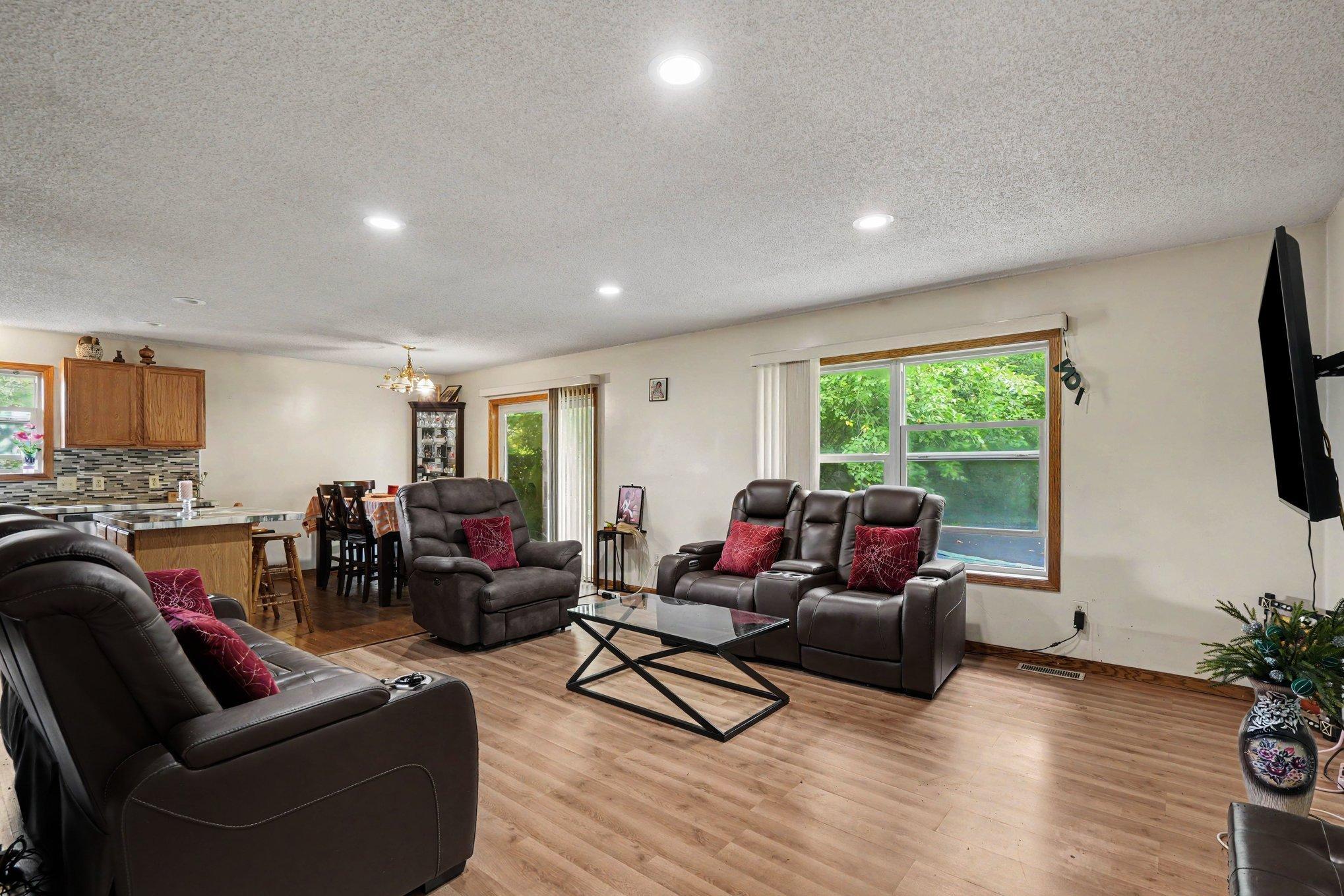 View of Residential at 1550 41st Avenue, Columbia Heights MN 55421, Columbia Heights (8 of 23) - Mike Wilen | Minnesota Team Real Estate