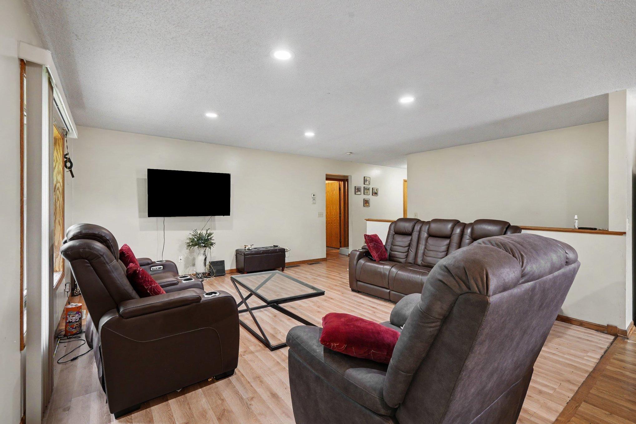 View of Residential at 1550 41st Avenue, Columbia Heights MN 55421, Columbia Heights (6 of 23) - Mike Wilen | Minnesota Team Real Estate