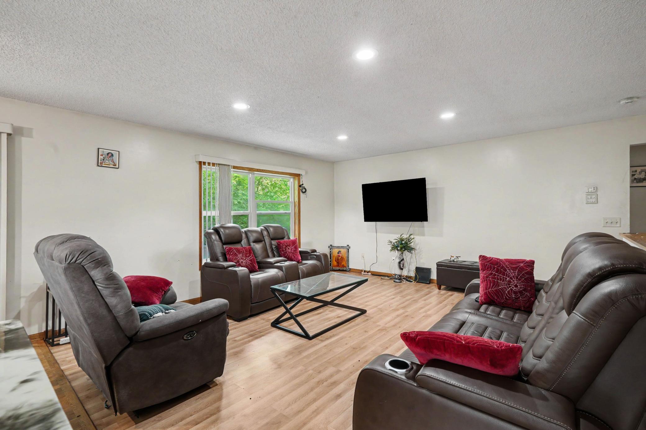 View of Residential at 1550 41st Avenue, Columbia Heights MN 55421, Columbia Heights (7 of 20) - Mike Wilen | Minnesota Team Real Estate