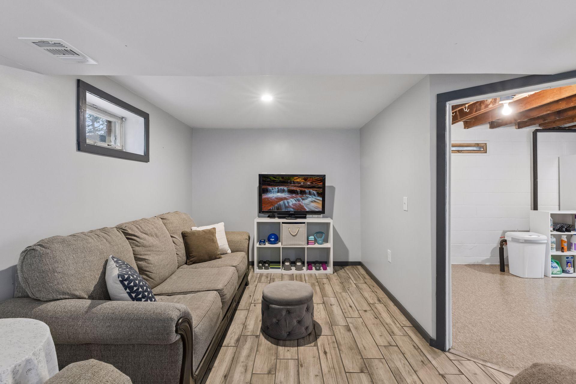 View of Residential at 1814 Mcknight Road, Maplewood MN 55109, Maplewood (38 of 59) - Mike Wilen | Minnesota Team Real Estate