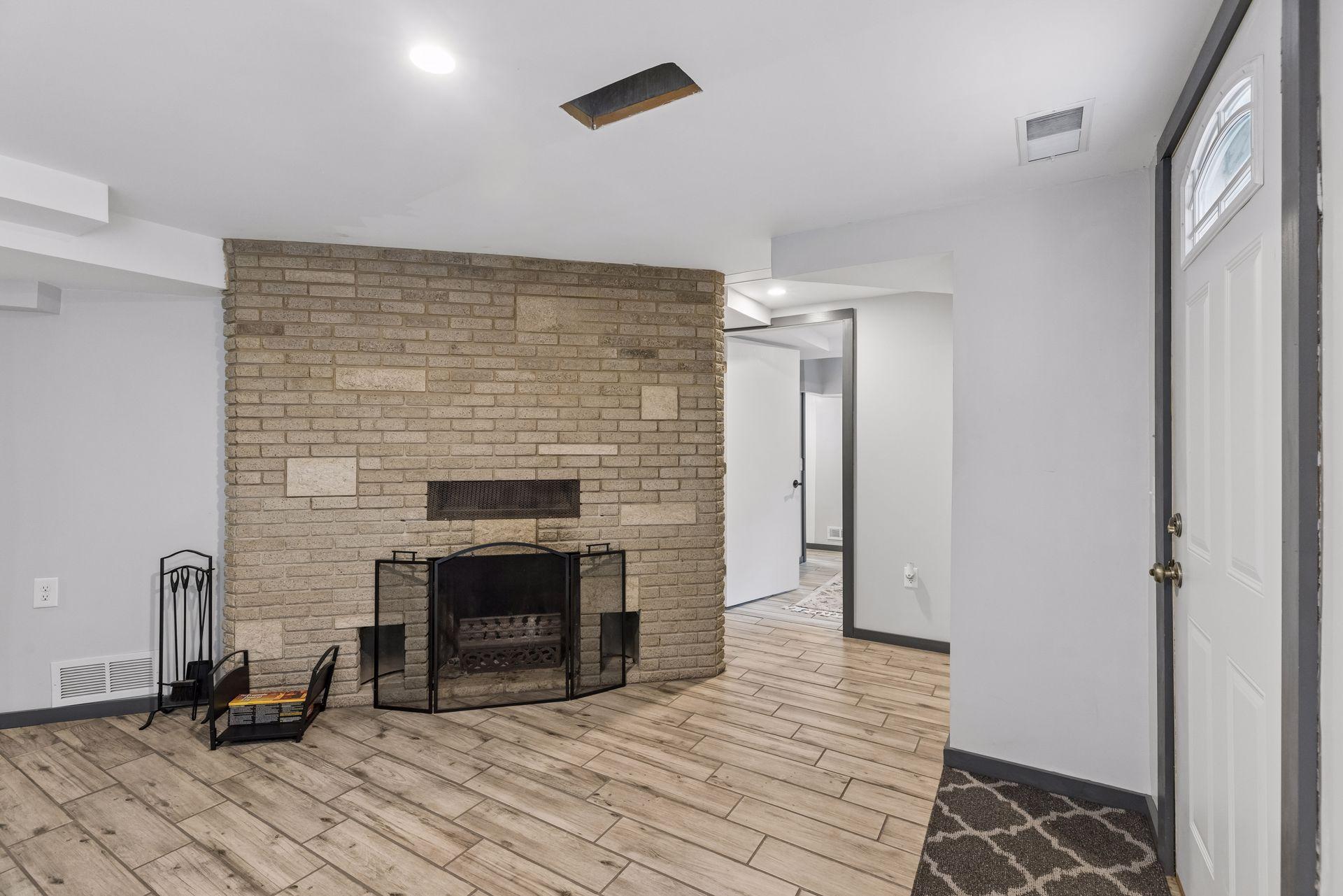 View of Residential at 1814 Mcknight Road, Maplewood MN 55109, Maplewood (33 of 59) - Mike Wilen | Minnesota Team Real Estate