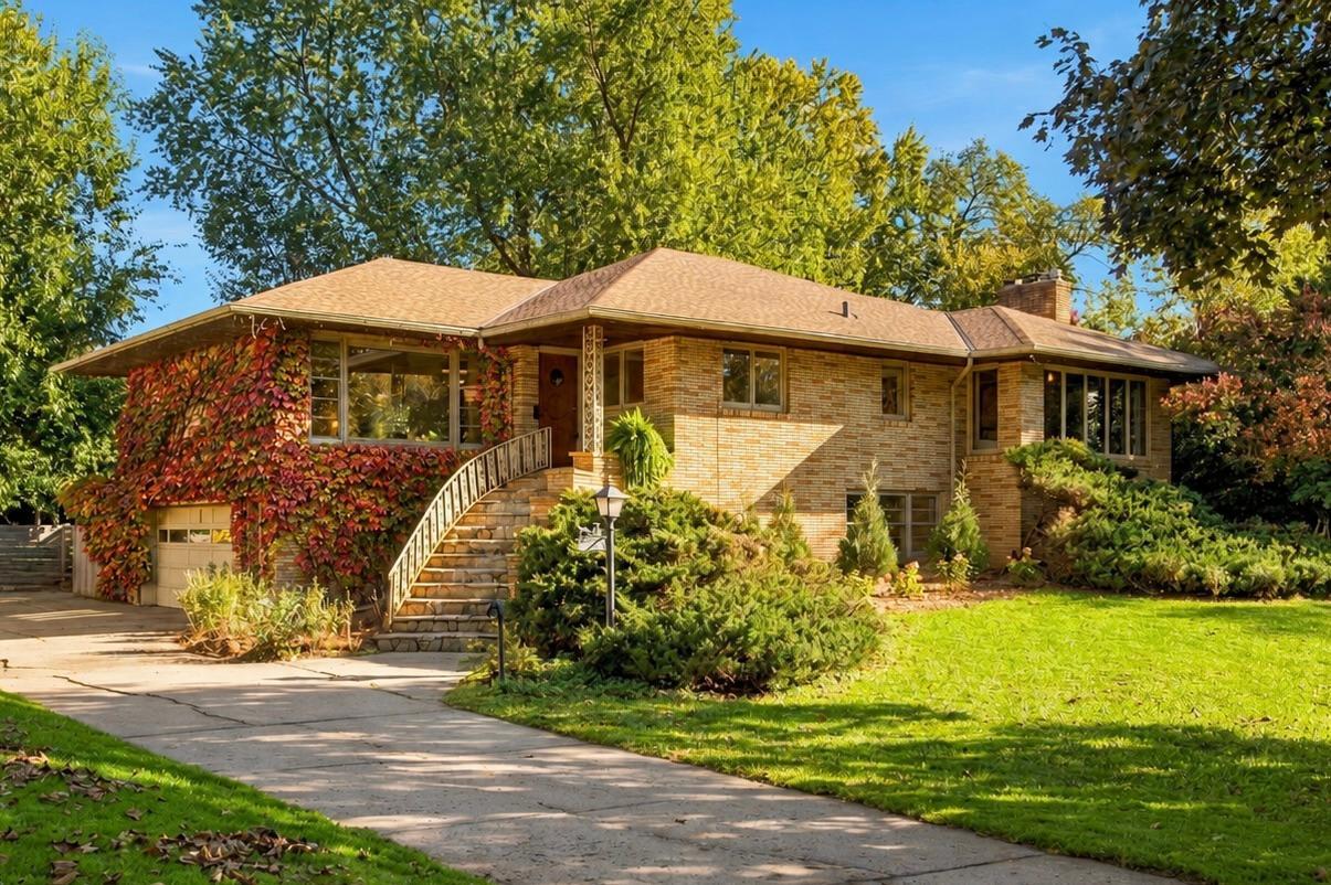 View of Single Family at 1843 Colvin Avenue, Saint Paul - Mike Wilen | Minnesota Team Real Estate