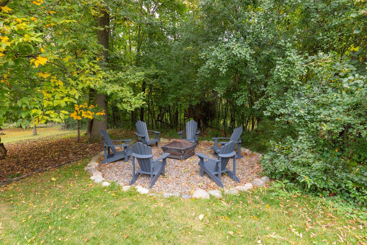 View of Residential at 2403 Highover Trail, Chanhassen MN 55317, Chanhassen (40 of 45) - Mike Wilen | Minnesota Team Real Estate