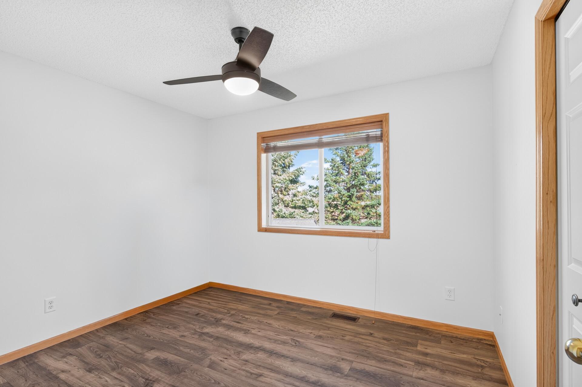 View of Residential at 911 Cobblestone Lane, Belle Plaine MN 56011, Belle Plaine (33 of 56) - Mike Wilen | Minnesota Team Real Estate