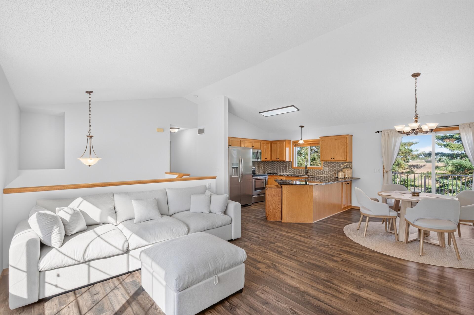 View of Residential at 911 Cobblestone Lane, Belle Plaine MN 56011, Belle Plaine (12 of 56) - Mike Wilen | Minnesota Team Real Estate