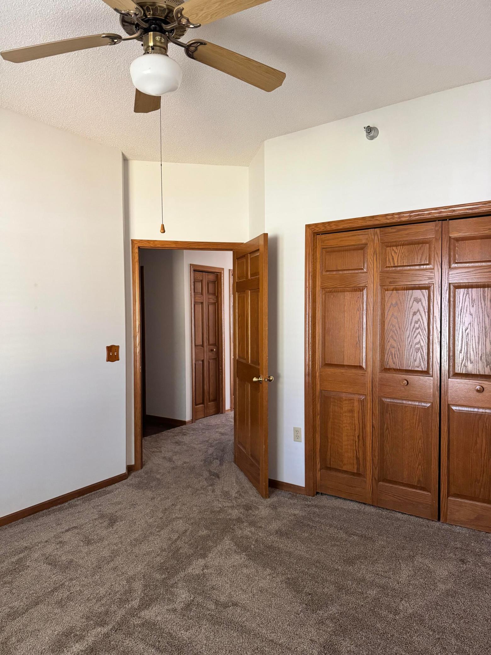 View of Residential at 2488 Lockwood Drive #10, Mendota Heights MN 55120, Mendota Heights (137 of 150) - Mike Wilen | Minnesota Team Real Estate