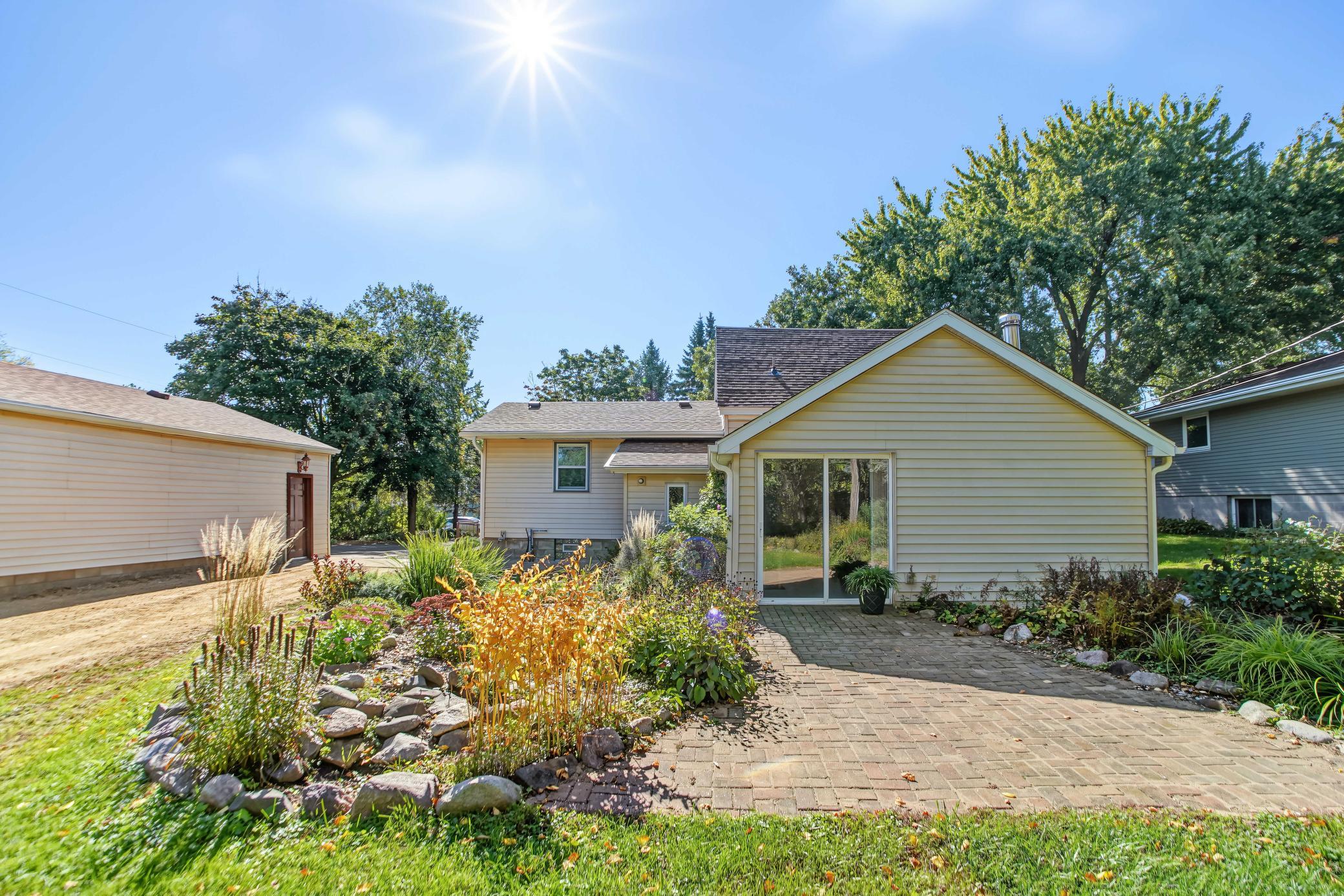 View of Single Family at 7918 Stillwater Boulevard, Oakdale - Mike Wilen | Minnesota Team Real Estate