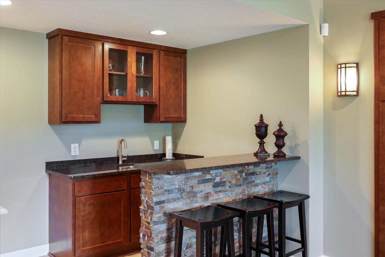 View of Residential at 10520 Pinnacle Way, Woodbury MN 55129, Woodbury (41 of 62) - Mike Wilen | Minnesota Team Real Estate