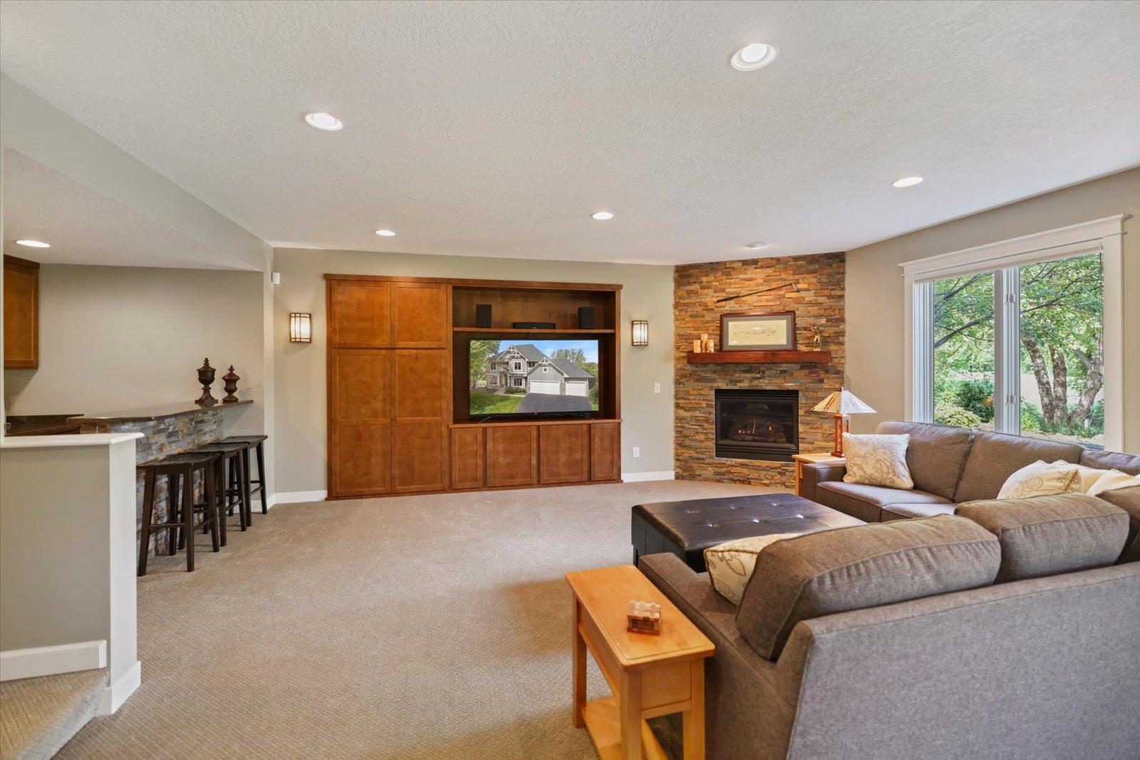 View of Residential at 10520 Pinnacle Way, Woodbury MN 55129, Woodbury (39 of 62) - Mike Wilen | Minnesota Team Real Estate