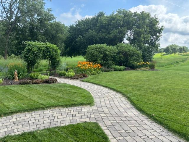View of Residential at 10520 Pinnacle Way, Woodbury MN 55129, Woodbury (61 of 62) - Mike Wilen | Minnesota Team Real Estate