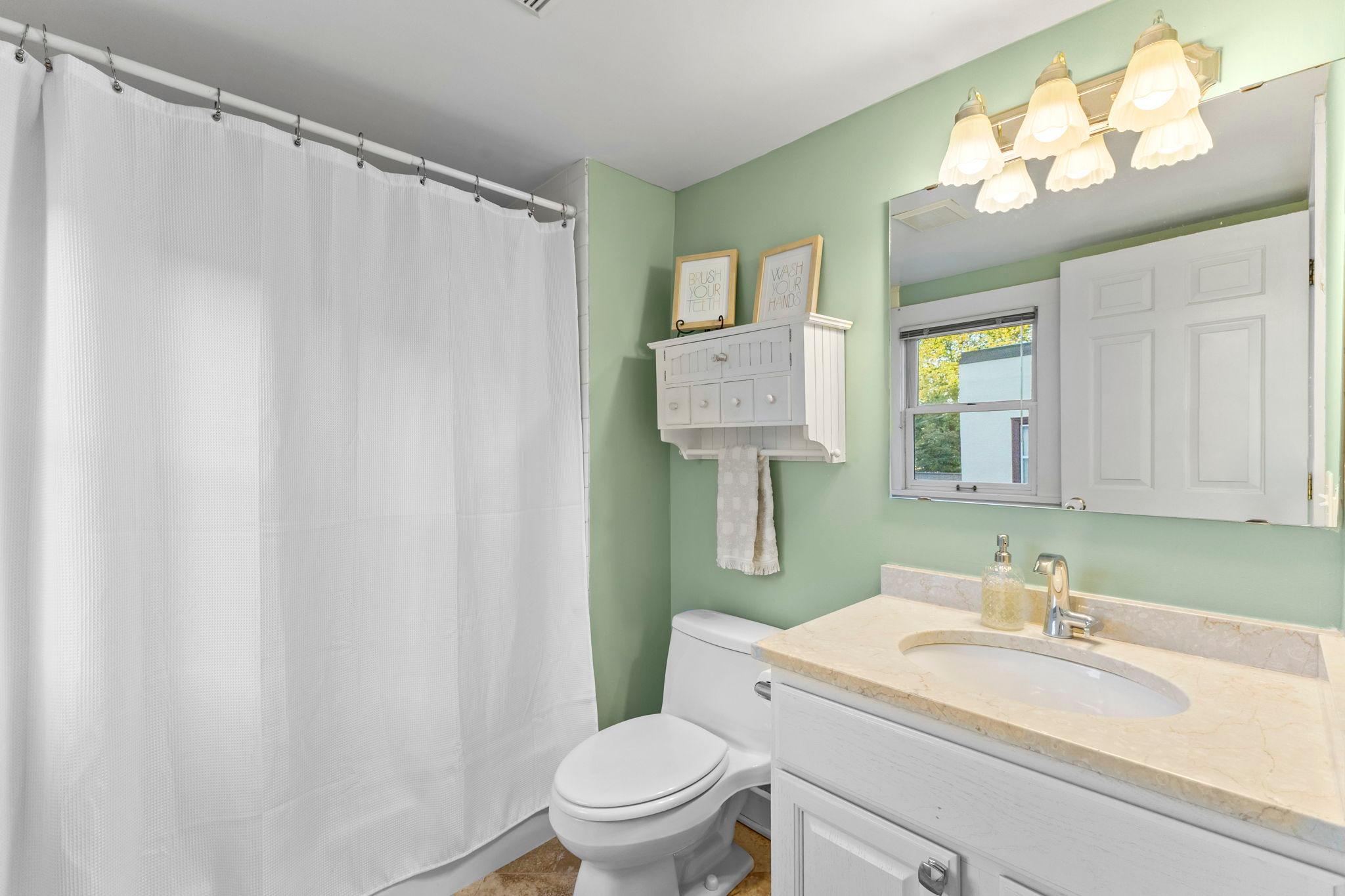 View of Residential at 870 Randolph Avenue, Saint Paul MN 55102, Saint Paul (31 of 52) - Mike Wilen | Minnesota Team Real Estate