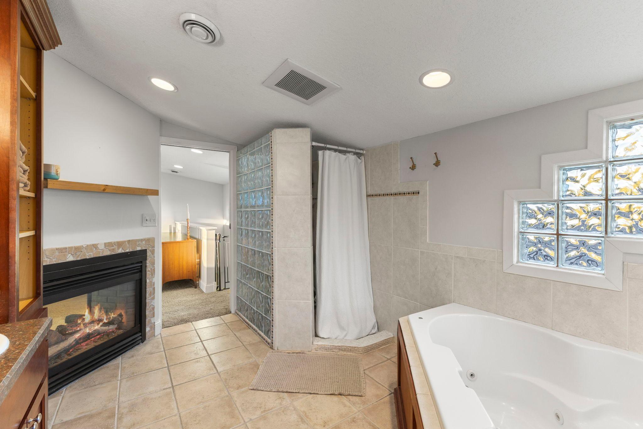 View of Residential at 870 Randolph Avenue, Saint Paul MN 55102, Saint Paul (39 of 52) - Mike Wilen | Minnesota Team Real Estate