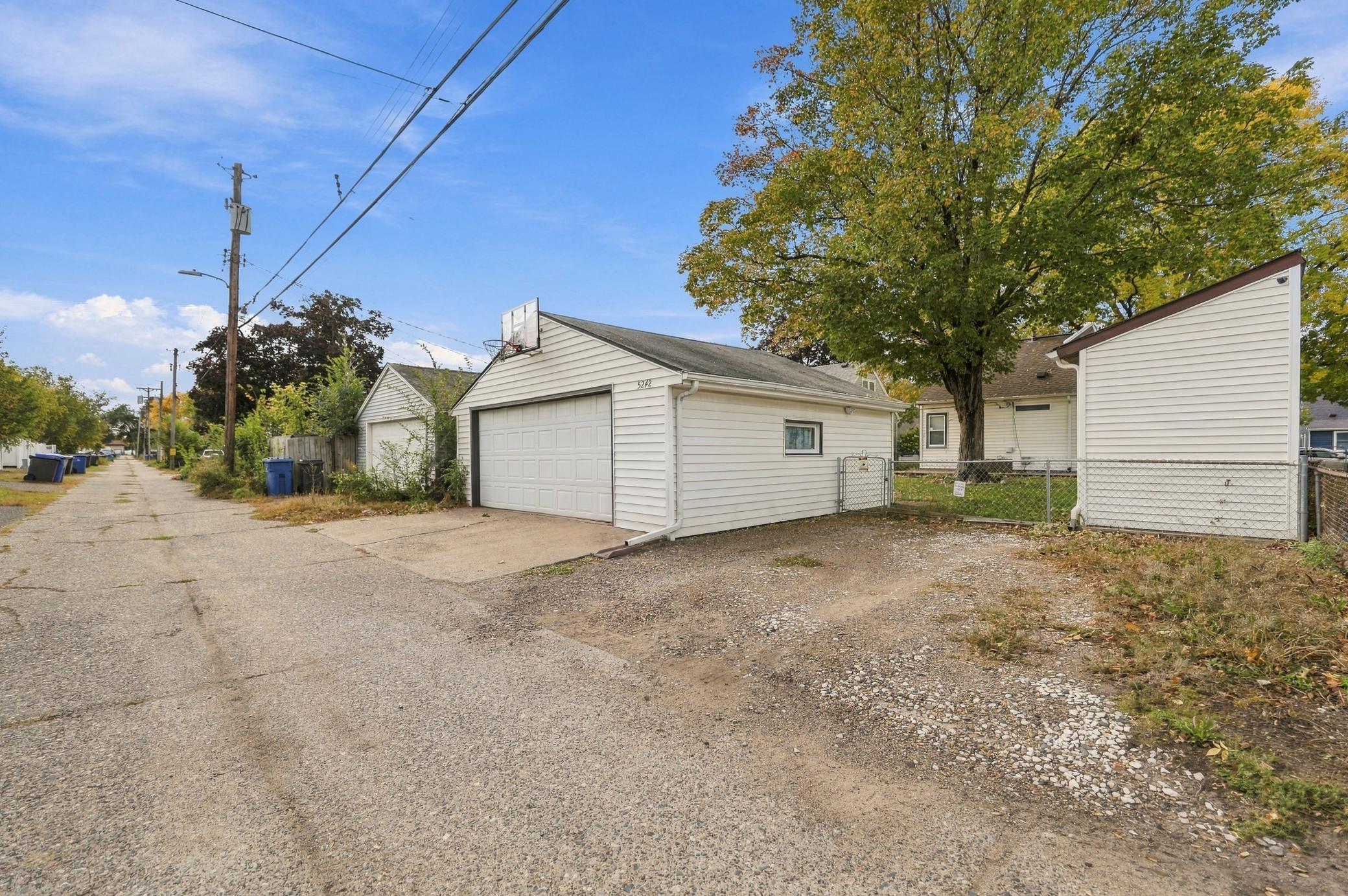 View of Residential at 5242 Irving Avenue, Minneapolis MN 55430, Minneapolis (37 of 39) - Mike Wilen | Minnesota Team Real Estate