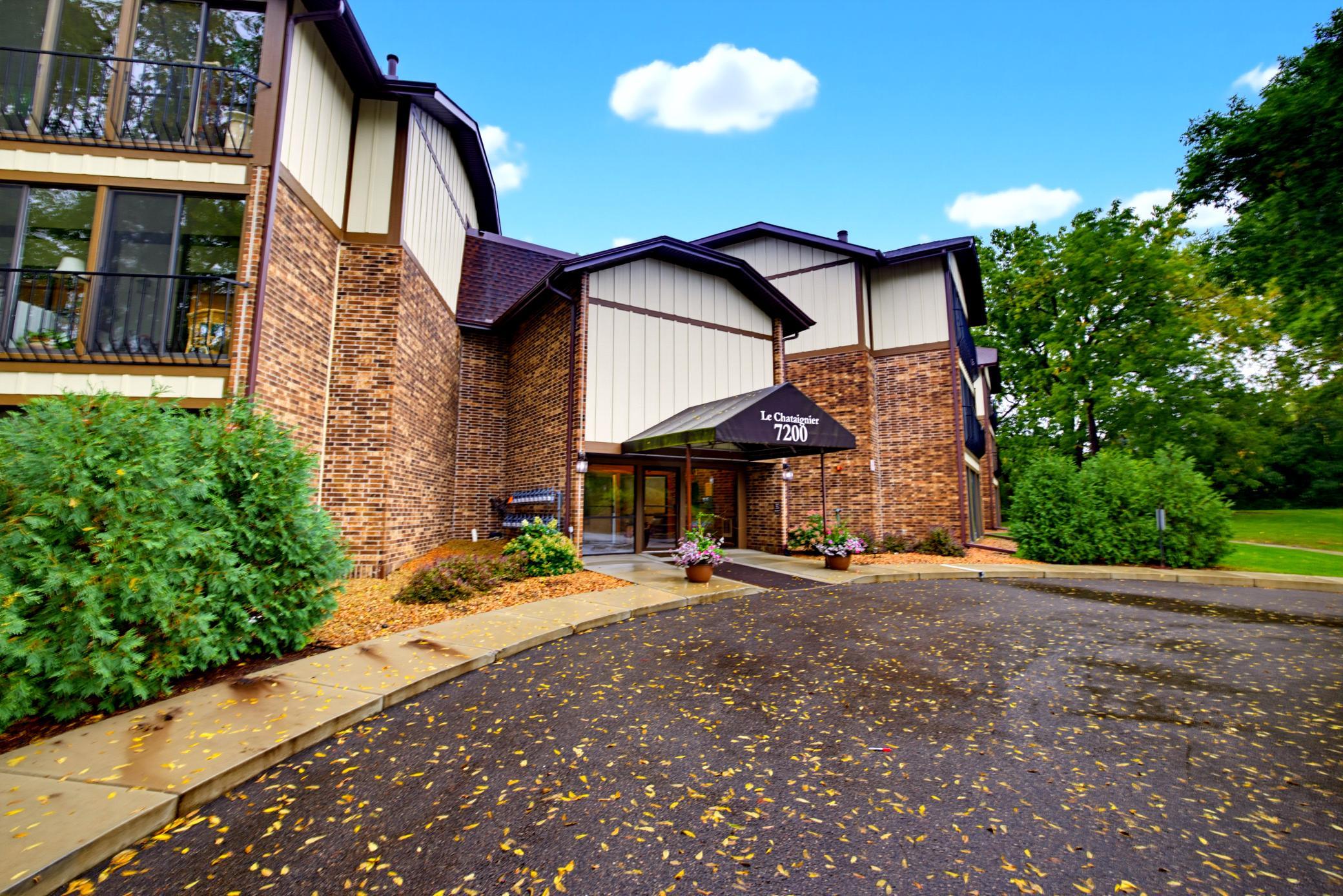 View of Residential at 7200 Cahill Road #106, Edina MN 55439, Edina (5 of 33) - Mike Wilen | Minnesota Team Real Estate