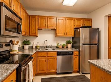 View of Residential at 7200 Cahill Road #106, Edina MN 55439, Edina (5 of 22) - Mike Wilen | Minnesota Team Real Estate