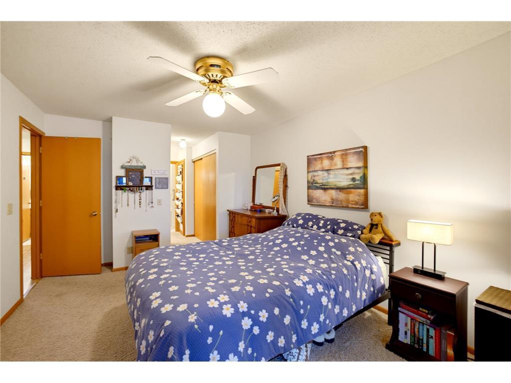 View of Residential at 7200 Cahill Road #106, Edina MN 55439, Edina (31 of 37) - Mike Wilen | Minnesota Team Real Estate