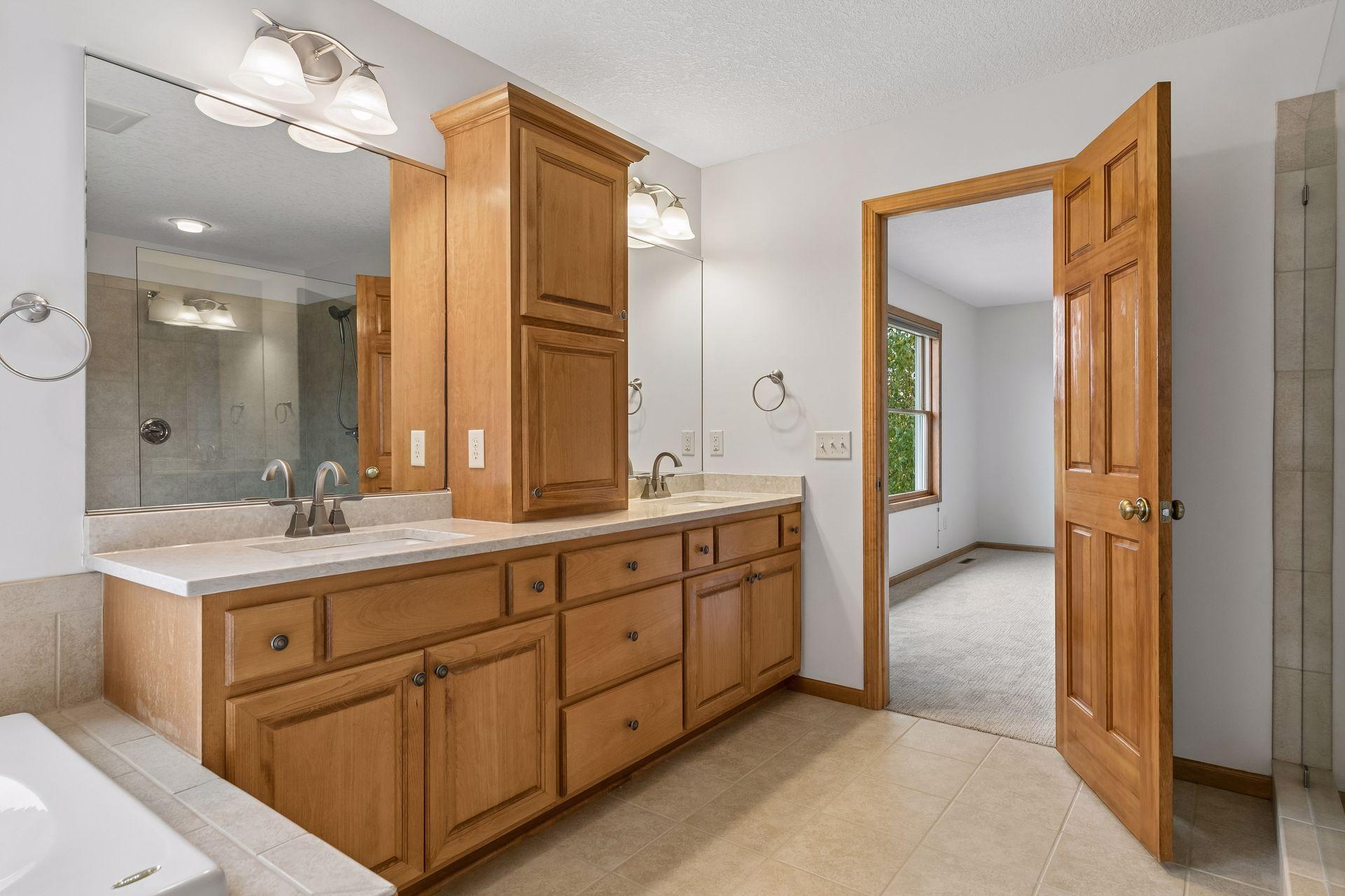 View of Residential at 1711 Deephaven Drive, Woodbury MN 55129, Woodbury (70 of 112) - Mike Wilen | Minnesota Team Real Estate