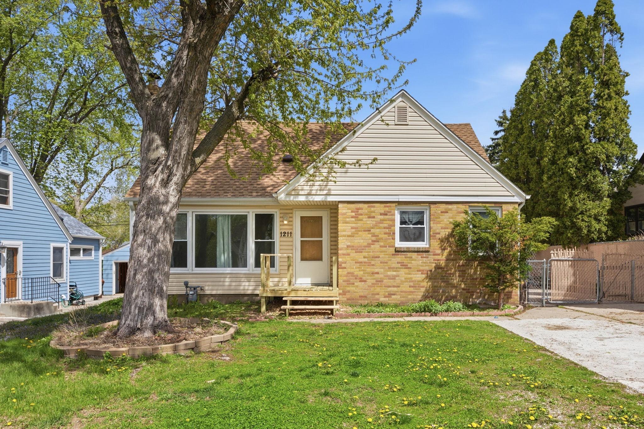 View of Single Family at 1211 Lealand Road, Maplewood - Mike Wilen | Minnesota Team Real Estate
