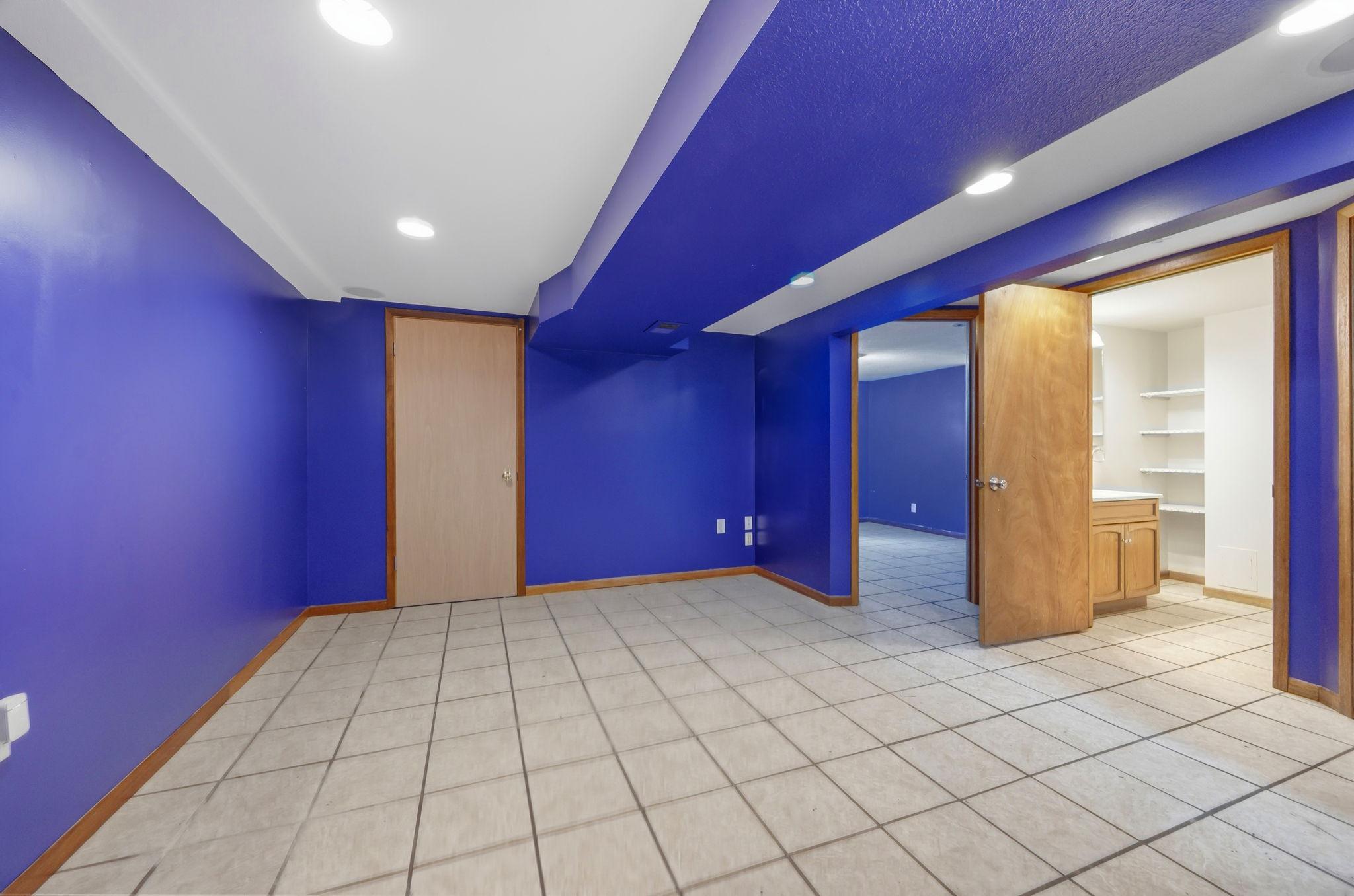 View of Residential at 1211 Lealand Road, Maplewood MN 55109, Maplewood (16 of 23) - Mike Wilen | Minnesota Team Real Estate