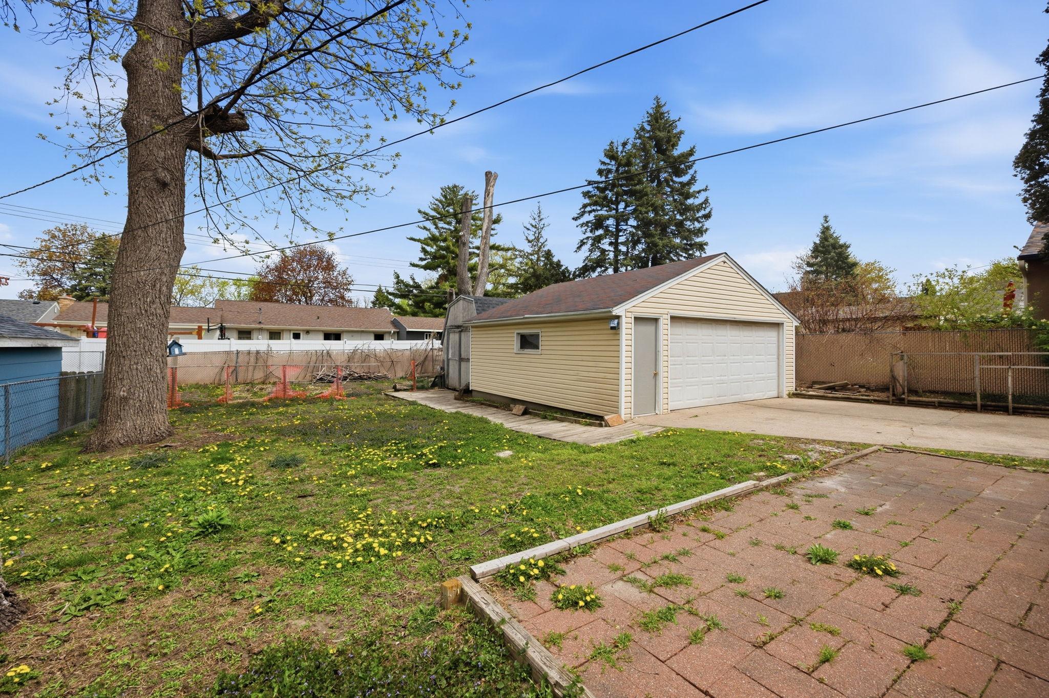 View of Residential at 1211 Lealand Road, Maplewood MN 55109, Maplewood (23 of 23) - Mike Wilen | Minnesota Team Real Estate