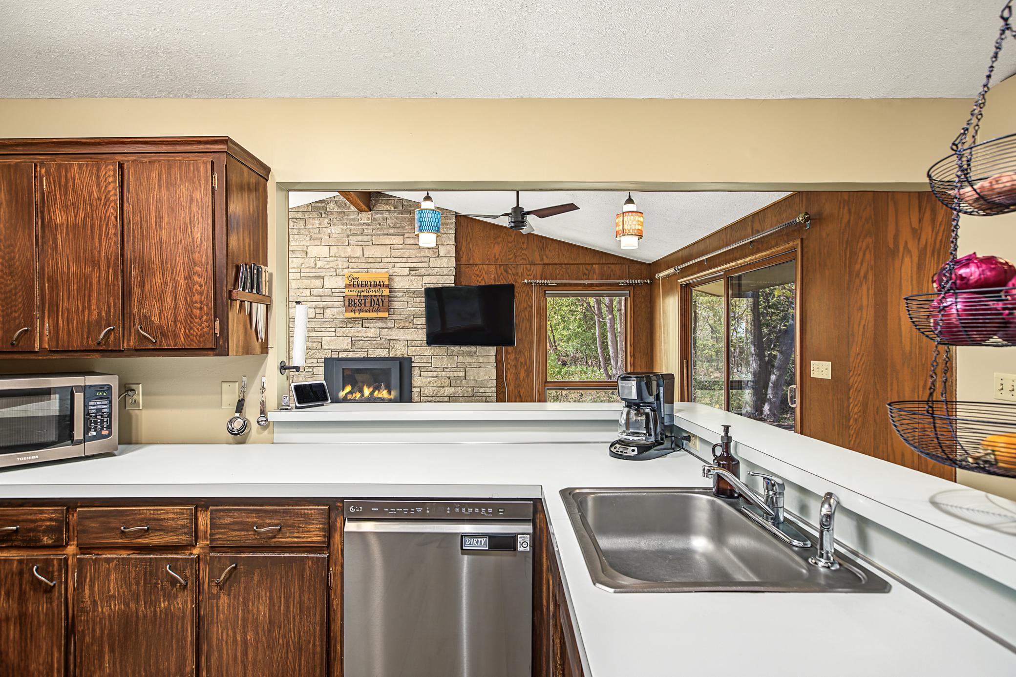 View of Residential at 567 Rice Creek Terrace, Fridley MN 55432, Fridley (33 of 87) - Mike Wilen | Minnesota Team Real Estate