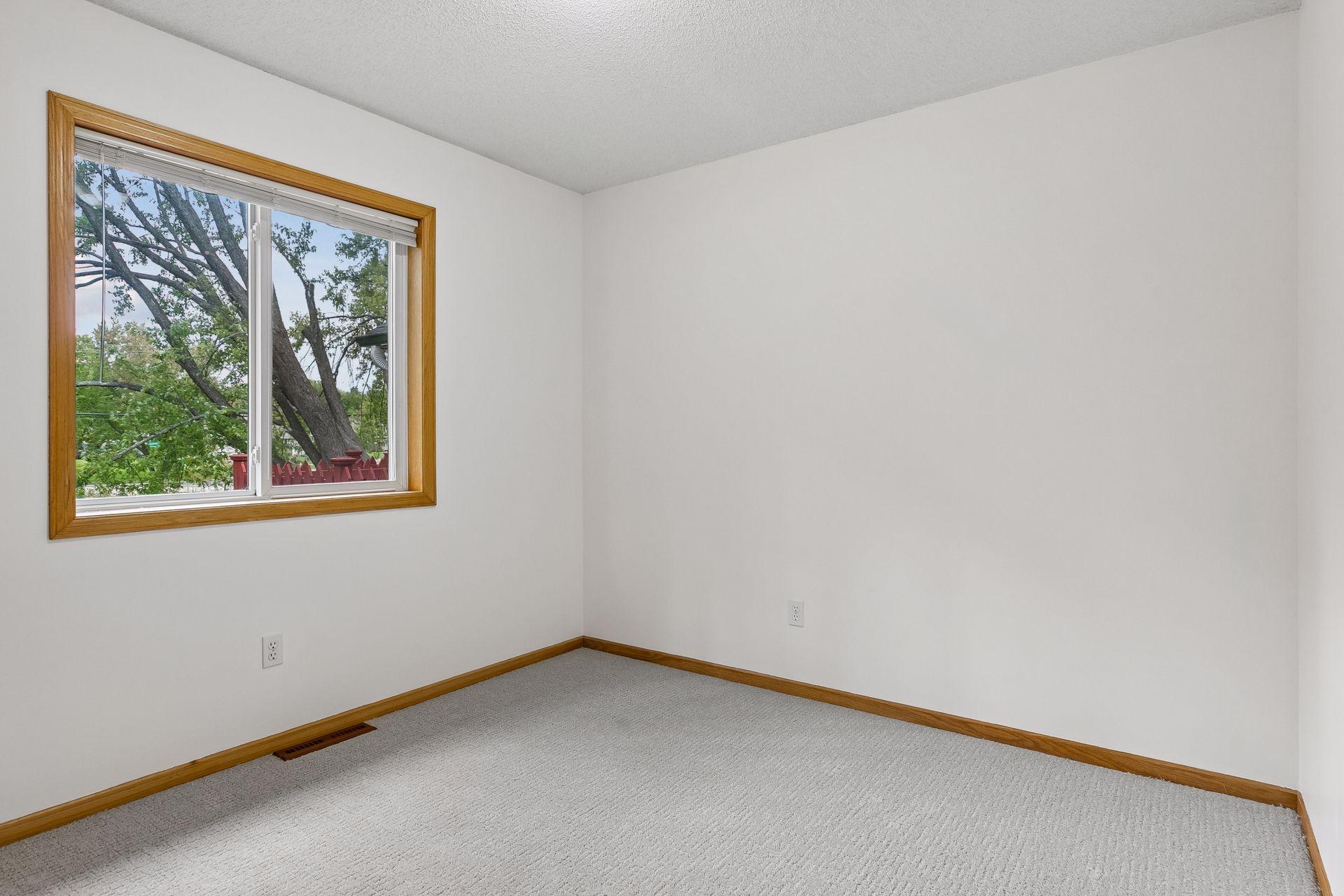 View of Residential at 6287 22nd Street, Oakdale MN 55128, Oakdale (19 of 36) - Mike Wilen | Minnesota Team Real Estate