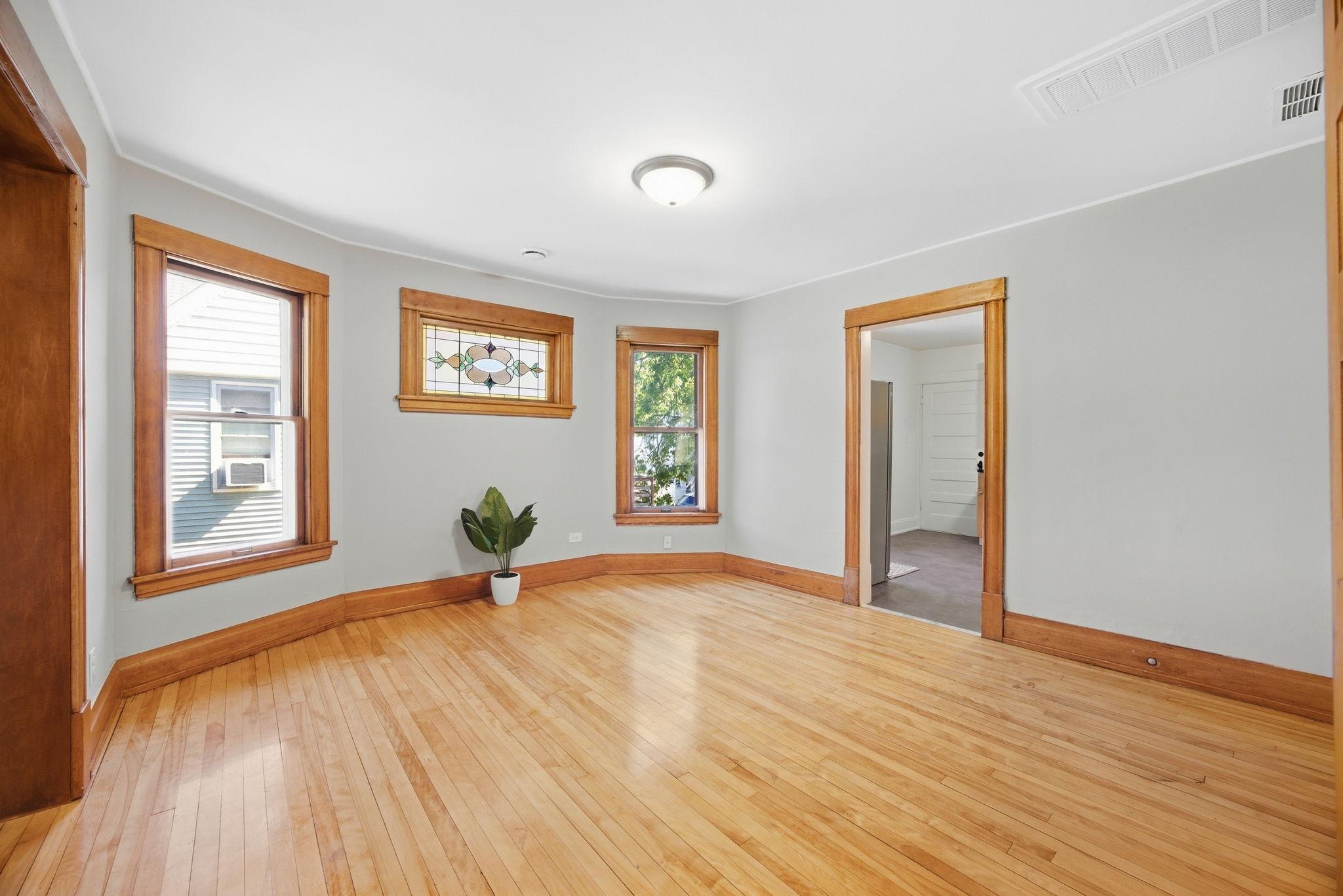 View of Residential Income at 516 8th Avenue, Minneapolis MN 55413, Minneapolis (9 of 73) - Mike Wilen | Minnesota Team Real Estate