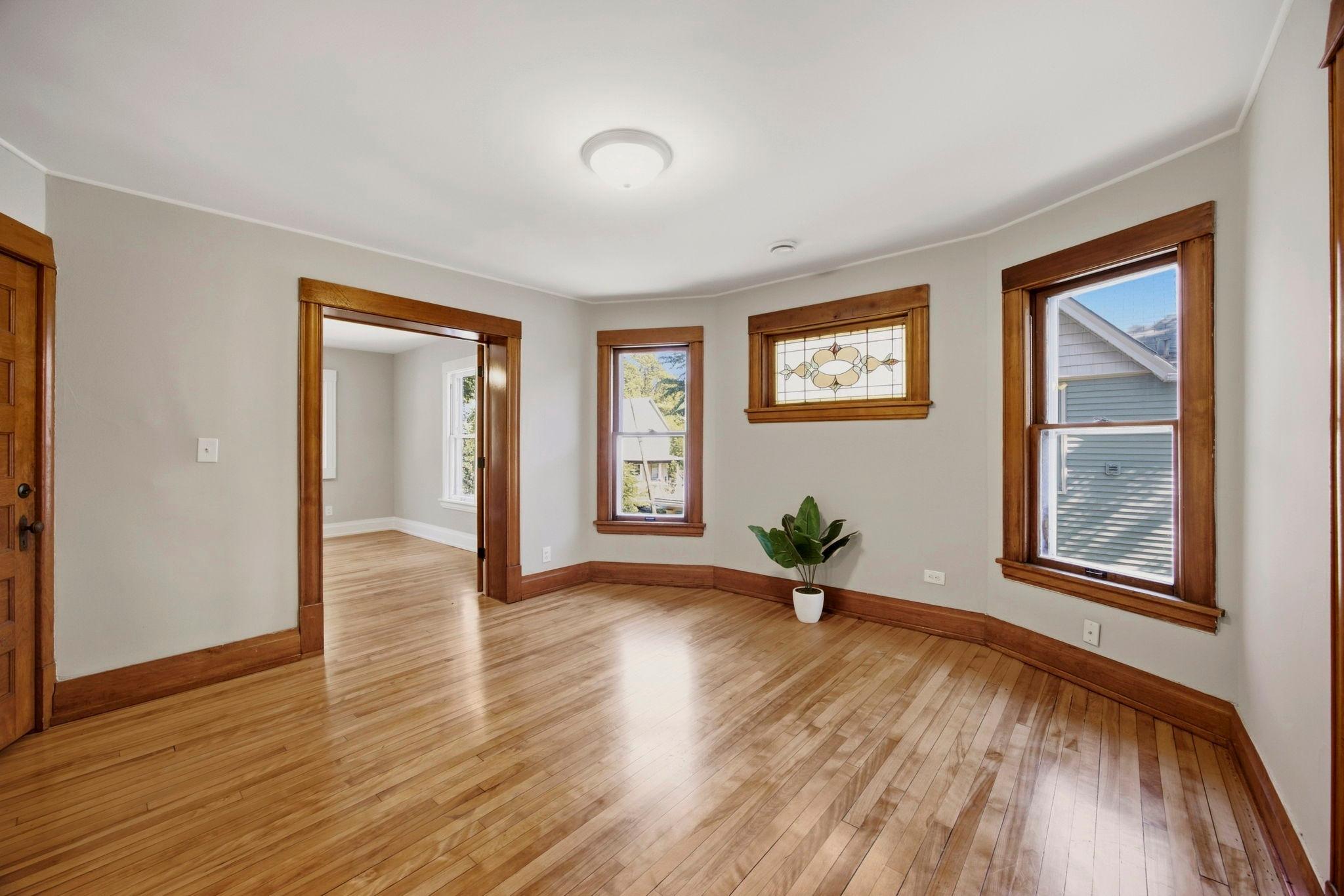 View of Residential Income at 516 8th Avenue, Minneapolis MN 55413, Minneapolis (14 of 73) - Mike Wilen | Minnesota Team Real Estate