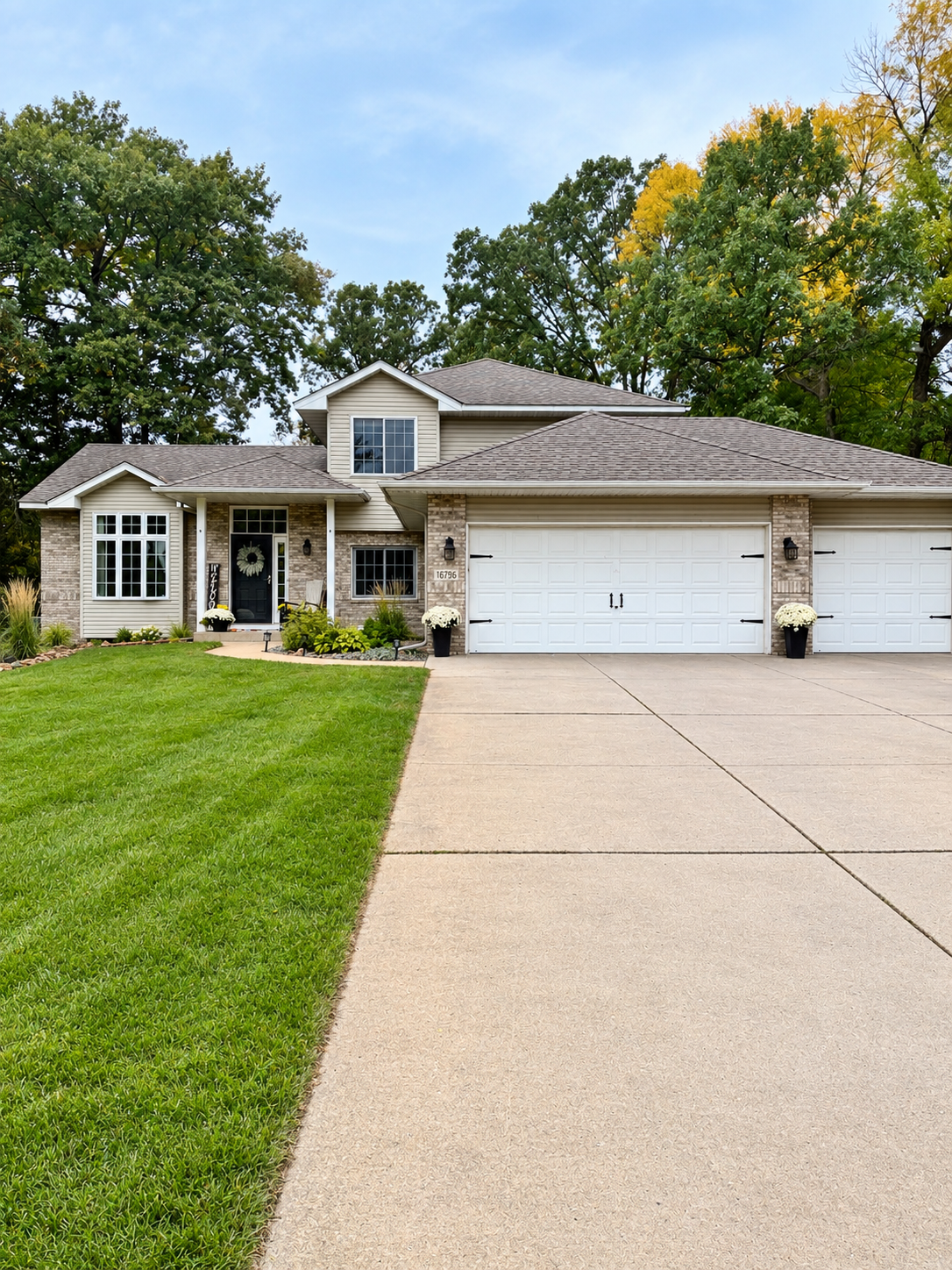 View of Single Family at 16796 Yale Street, Elk River - Mike Wilen | Minnesota Team Real Estate
