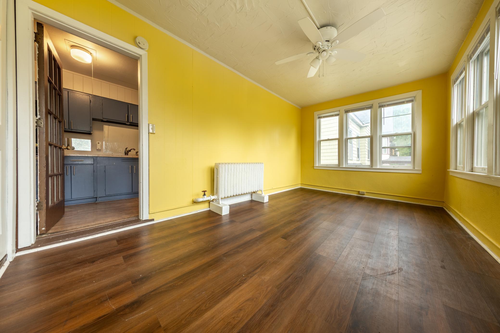 View of Residential Income at 2015 2nd Avenue, Minneapolis MN 55404, Minneapolis (17 of 44) - Mike Wilen | Minnesota Team Real Estate