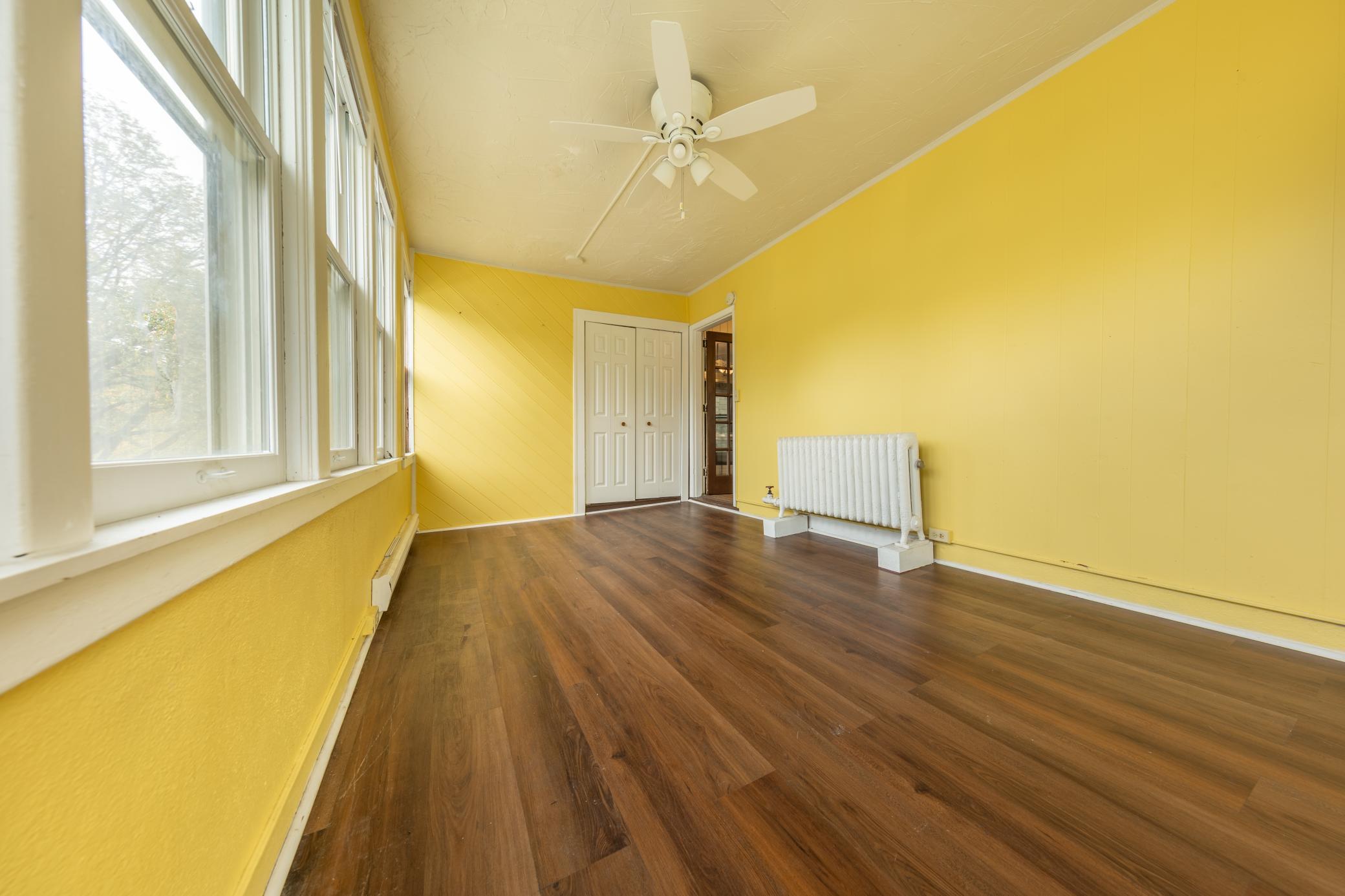View of Residential Income at 2015 2nd Avenue, Minneapolis MN 55404, Minneapolis (18 of 44) - Mike Wilen | Minnesota Team Real Estate