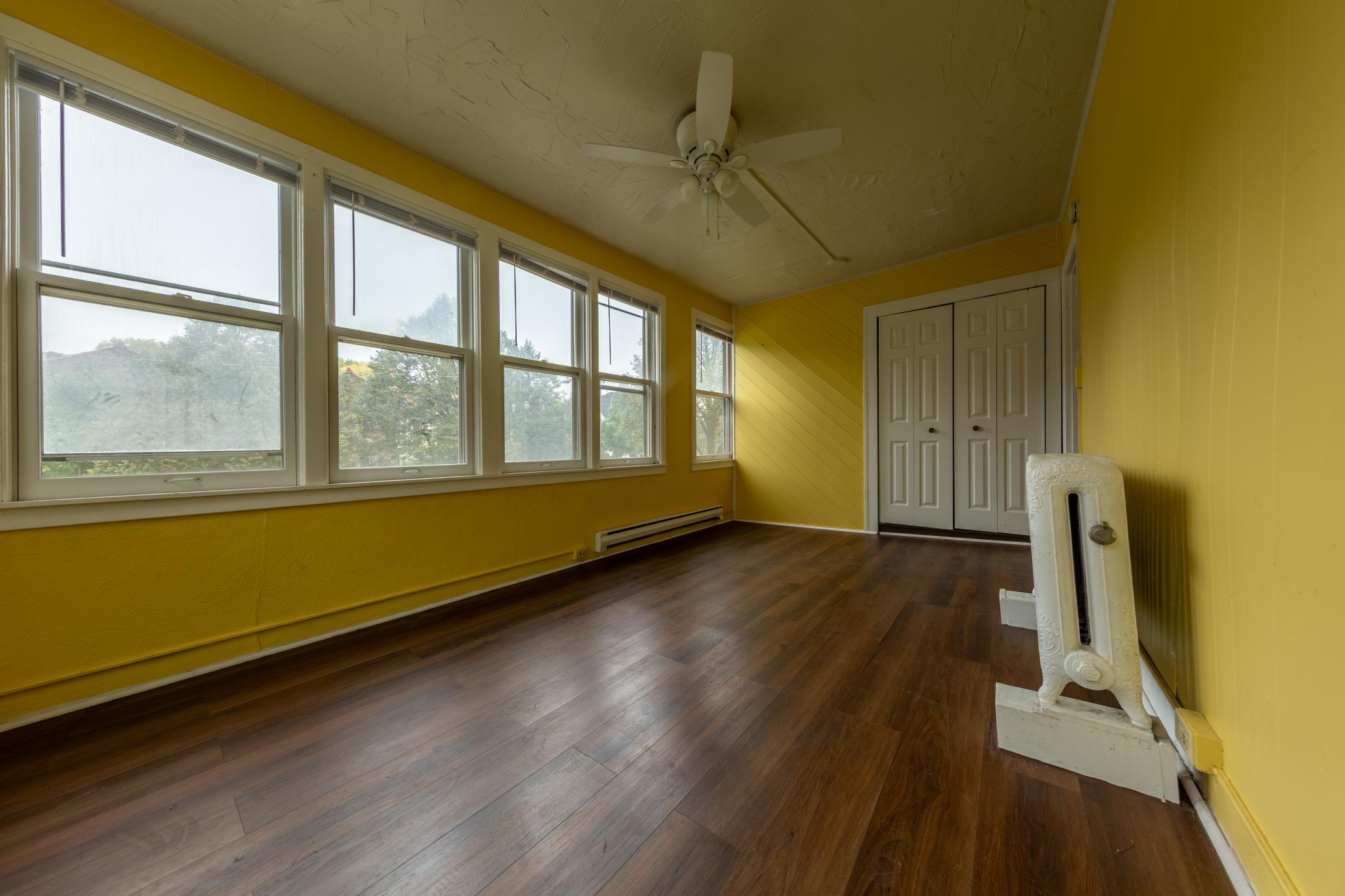 View of Residential Income at 2015 2nd Avenue, Minneapolis MN 55404, Minneapolis (16 of 44) - Mike Wilen | Minnesota Team Real Estate