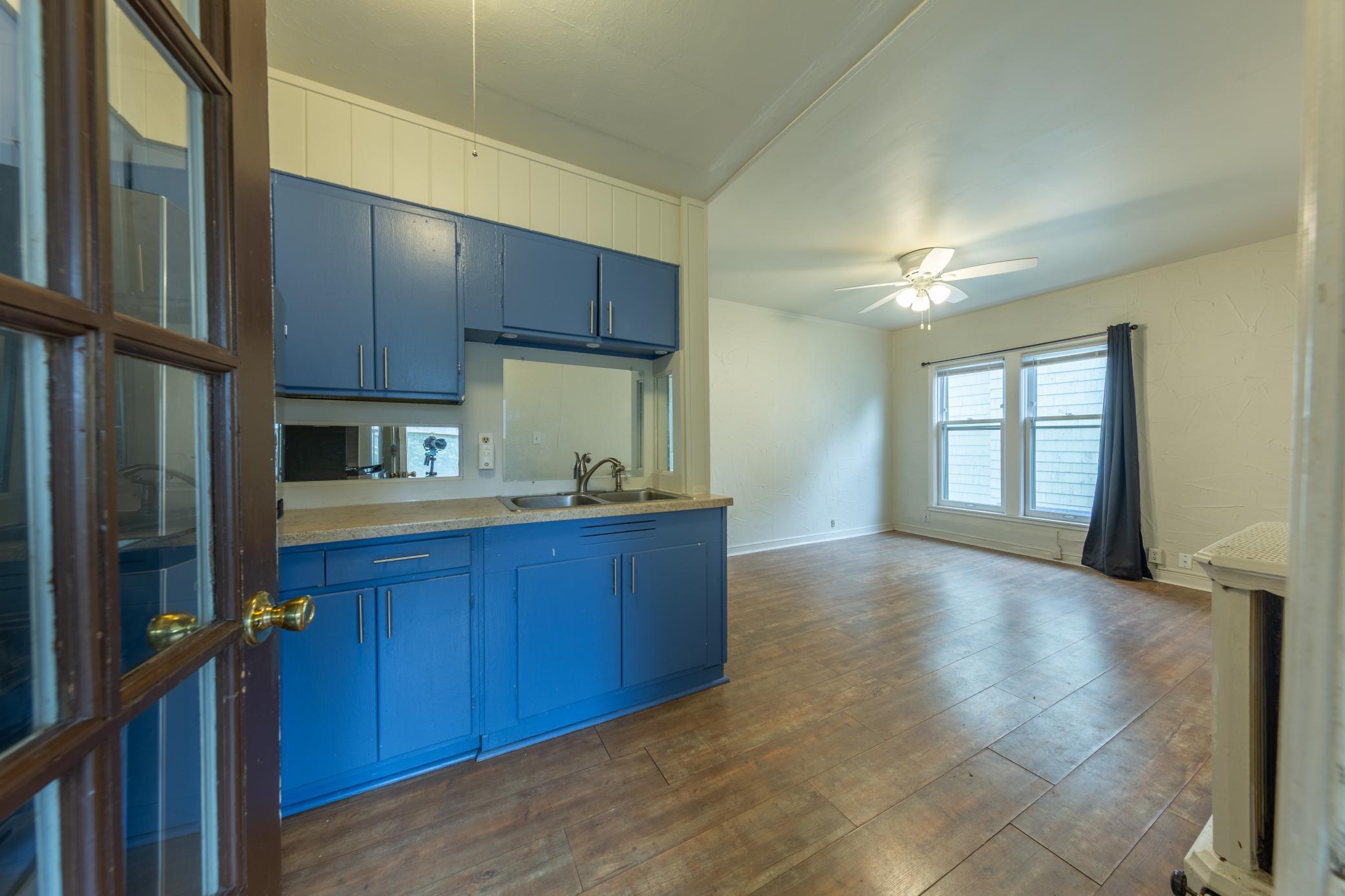 View of Residential Income at 2015 2nd Avenue, Minneapolis MN 55404, Minneapolis (12 of 44) - Mike Wilen | Minnesota Team Real Estate